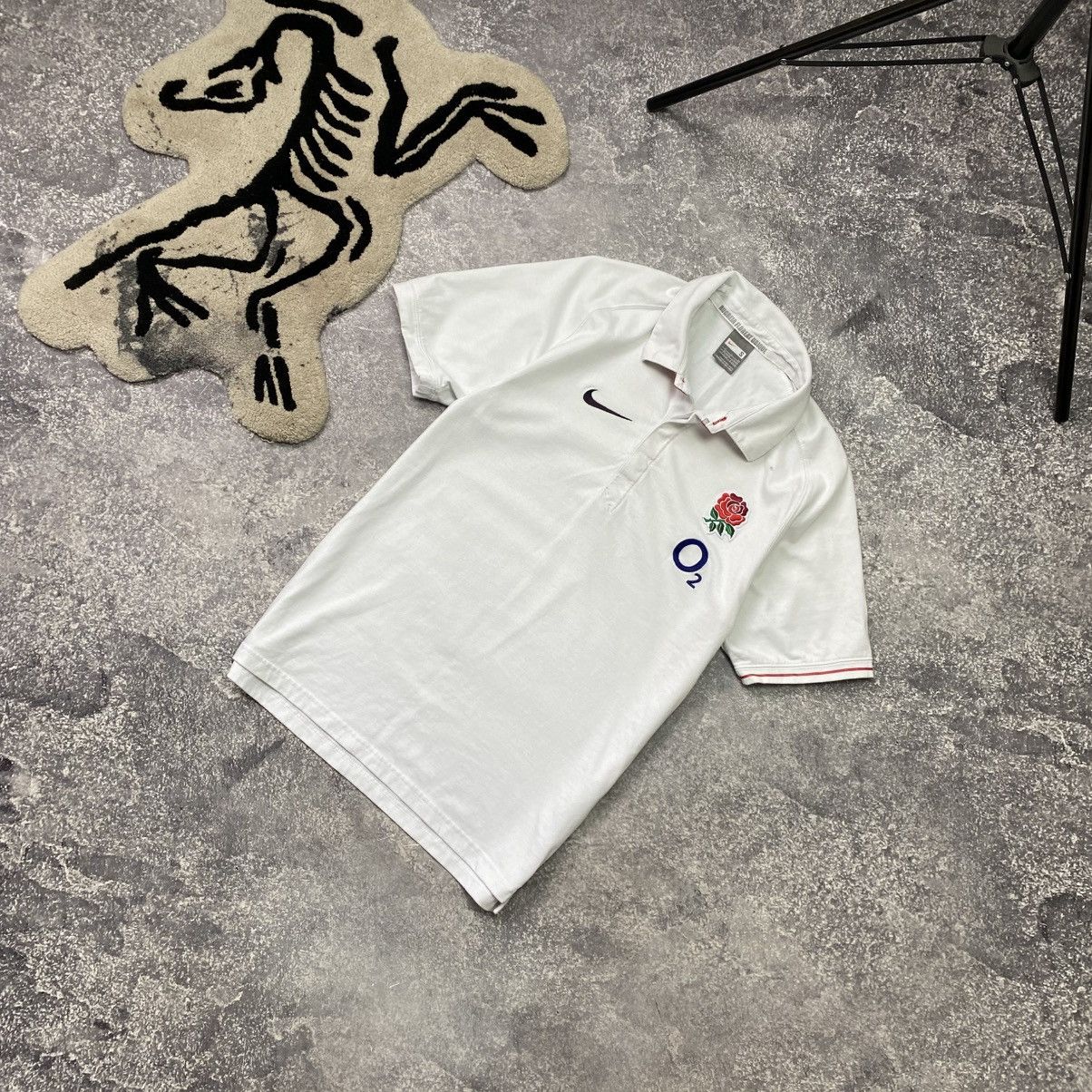 Nike Vintage Nike England Rugby 2013 O2 Streetwear polo Size US S / EU 44-46 / 1 - 1 Thumbnail