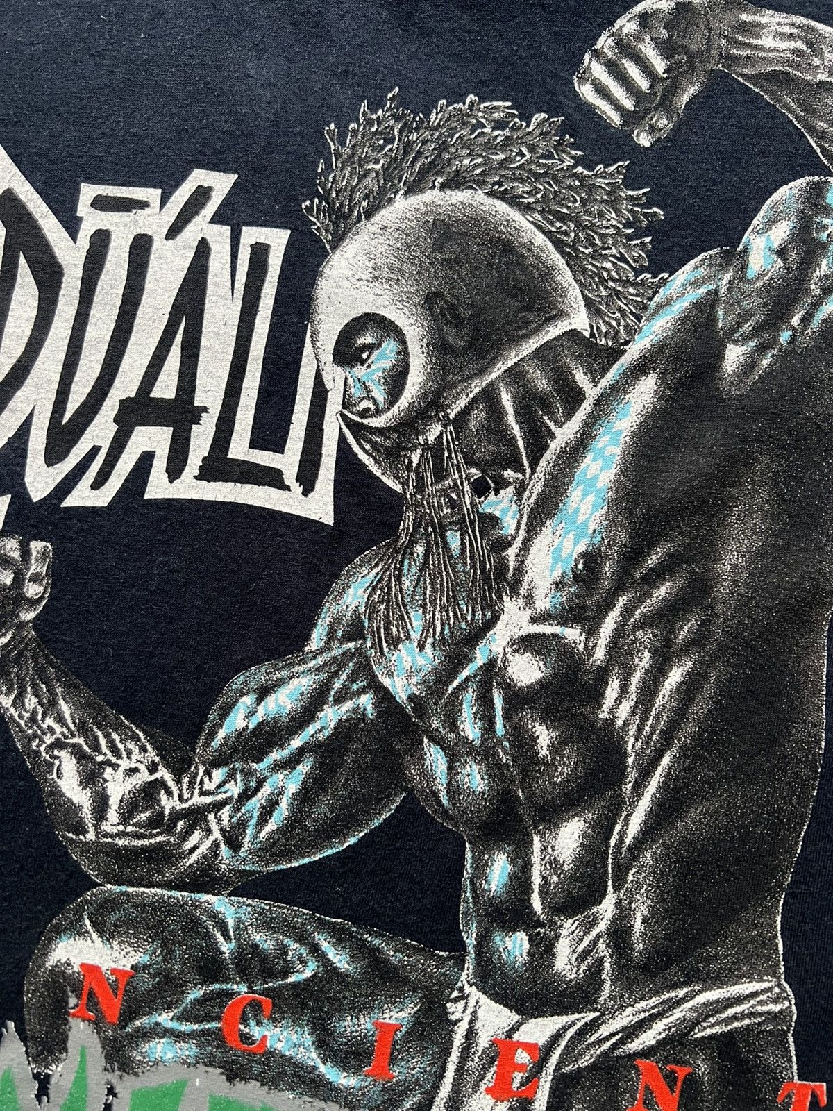 Vintage ‘00s Hawaiian Strength Ancient Warrior Puali Tee Shirt Size US L / EU 52-54 / 3 - 5 Thumbnail