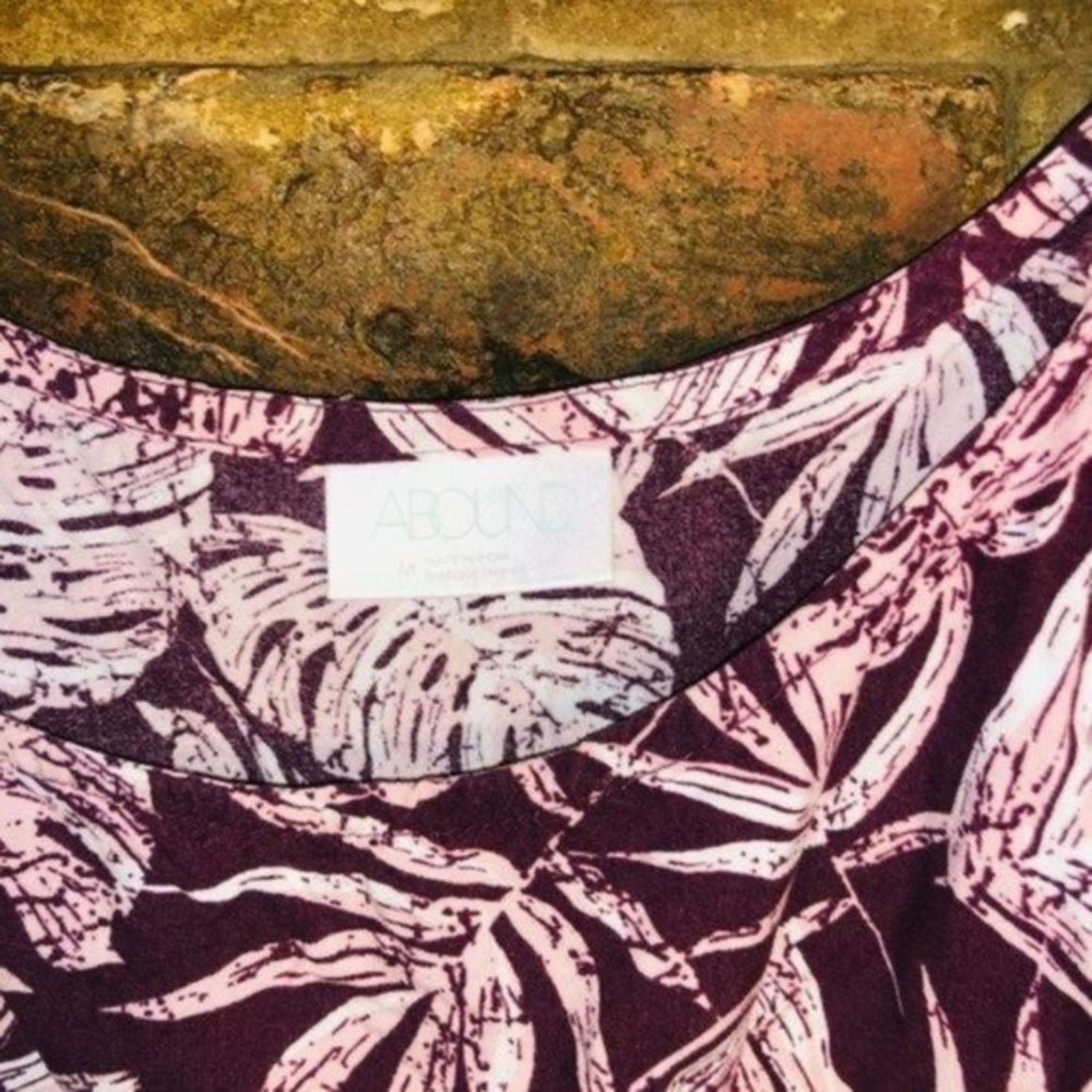 Other Abound Burgundy Floral Print Peplum Gathered Blouse Medium Size M / US 6-8 / IT 42-44 - 3 Thumbnail