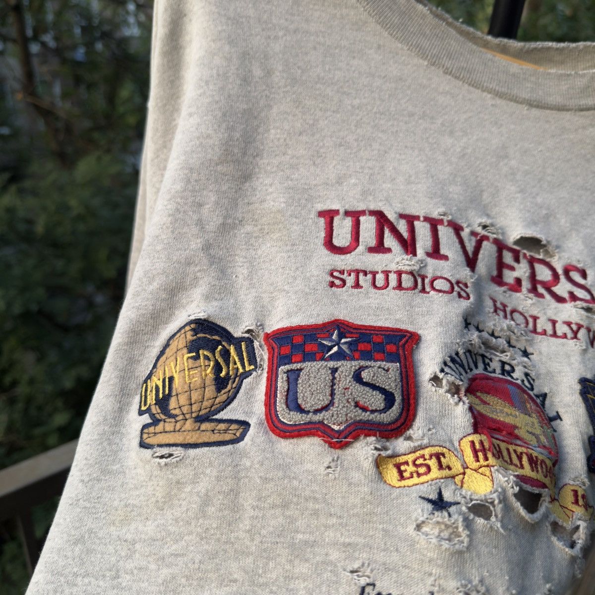 Vintage Universal Studios Hollywood Thrashed Sweatshirt ERD Grunge Size US XL / EU 56 / 4 - 14 Thumbnail