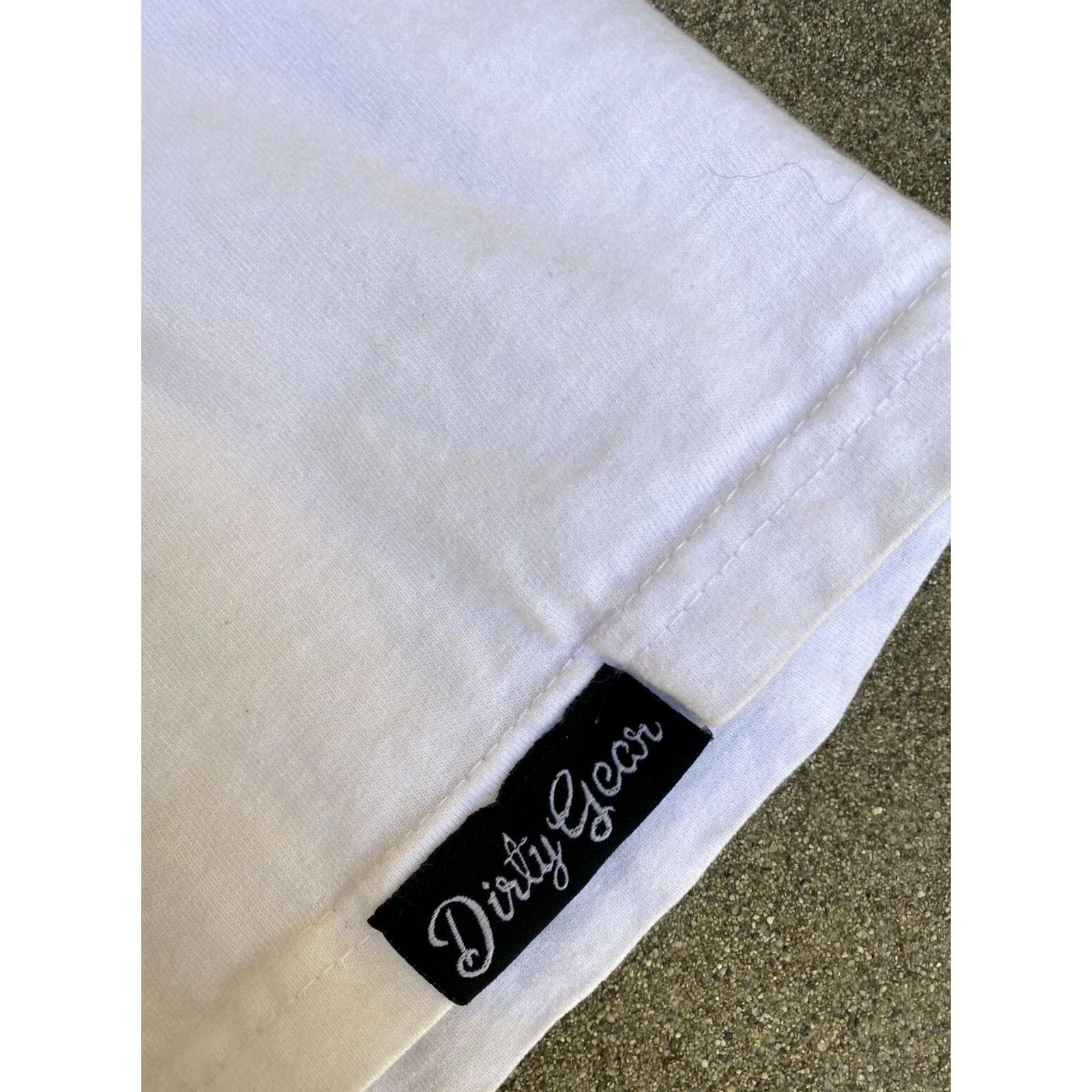 Vintage Dirty Gear Apparel Men's Stay True White Short Sleeve T Shirt L White/Navy Clean 90s style Mens Tee Size US L / EU 52-54 / 3 - 3 Thumbnail