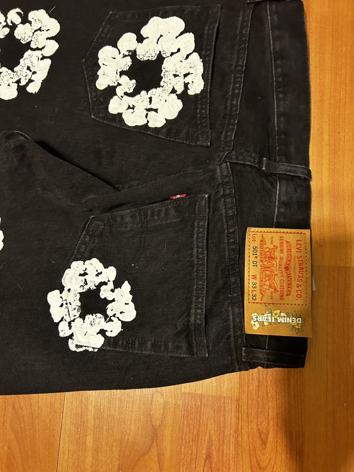 DENIM TEARS × Levi's Denim Tears x Levi's Cotton Wreath Jean Size US 33 - 4 Thumbnail