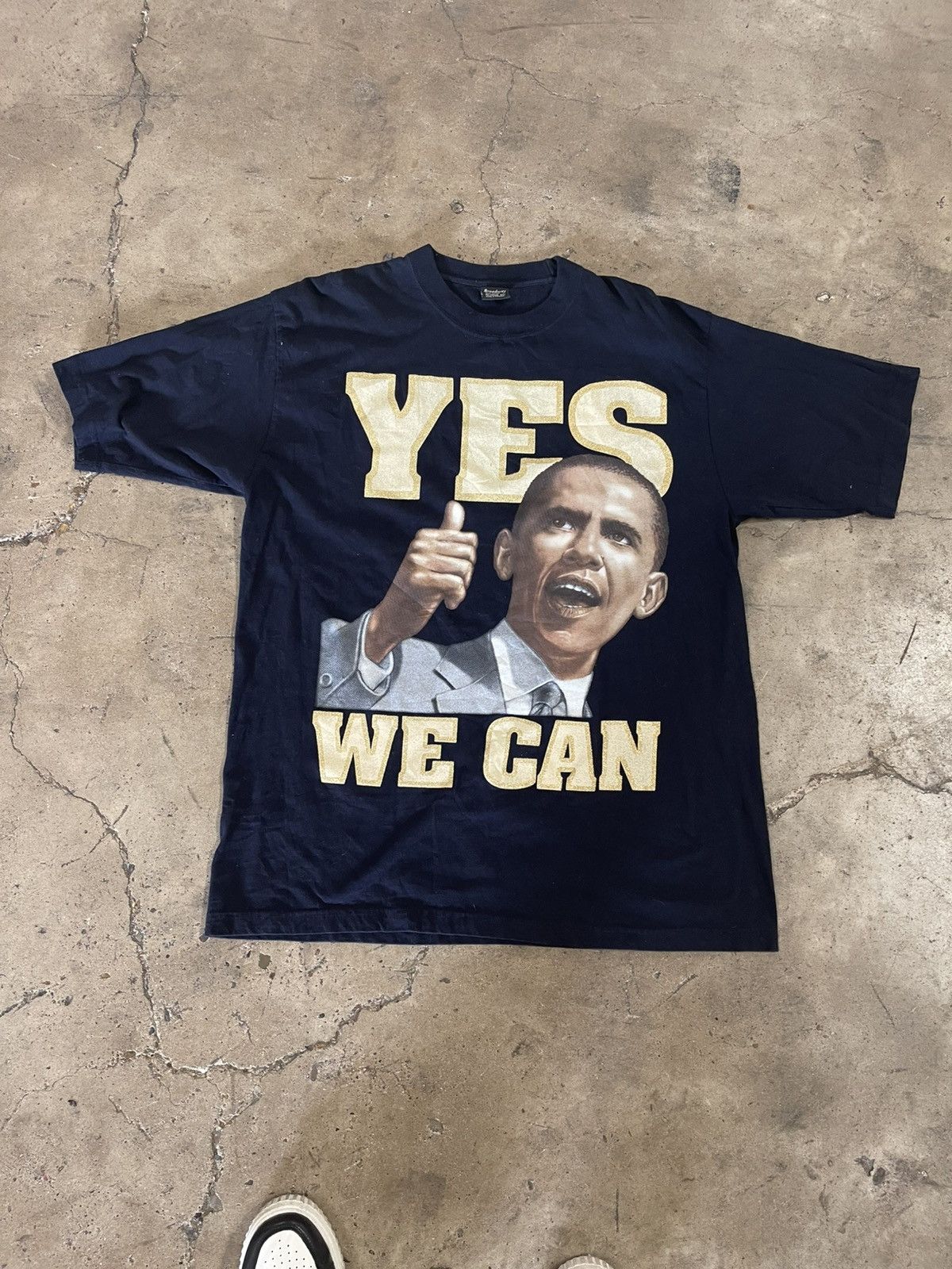 President's × Rap Tees × Vintage BARACK OBAMA YES WE CAN RAP TEE Size US XXL / EU 58 / 5 - 1 Thumbnail