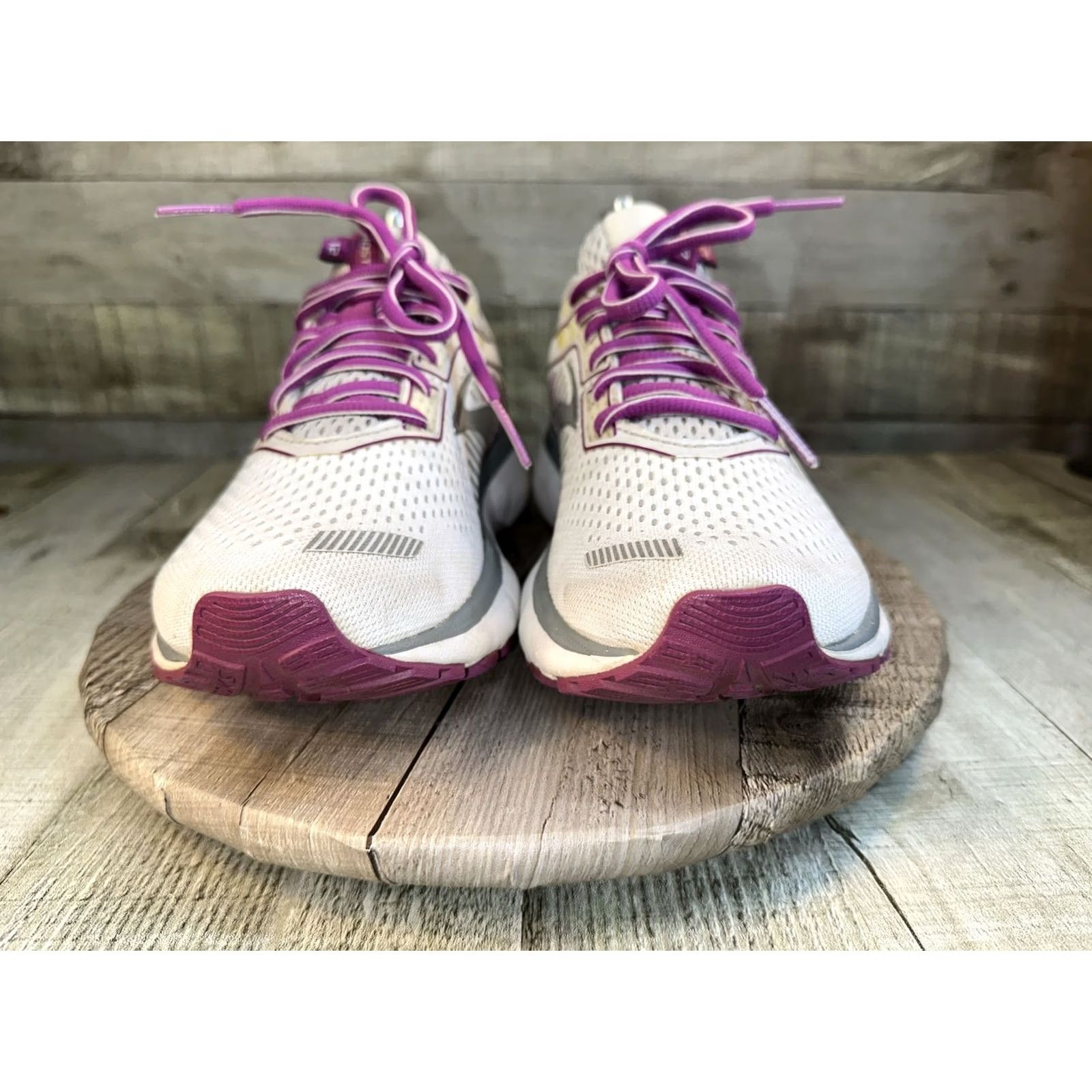 Brooks Brooks Ghost 12 Gray/Purple/White Womens US Size 8 Sneaker Low Top Athletic Shoe 2019 Scuff Free? Size US 8 / IT 38 - 3 Thumbnail