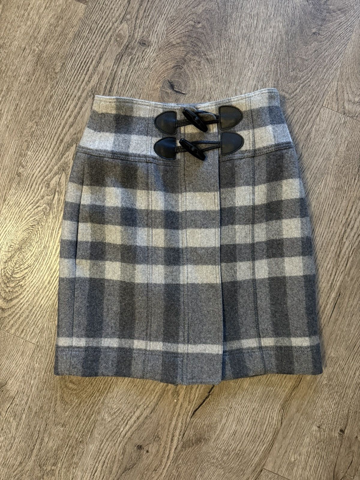 Burberry Burberry London Plaid Wool Skirt Size 25" / US 0 / IT 36 - 1 Thumbnail