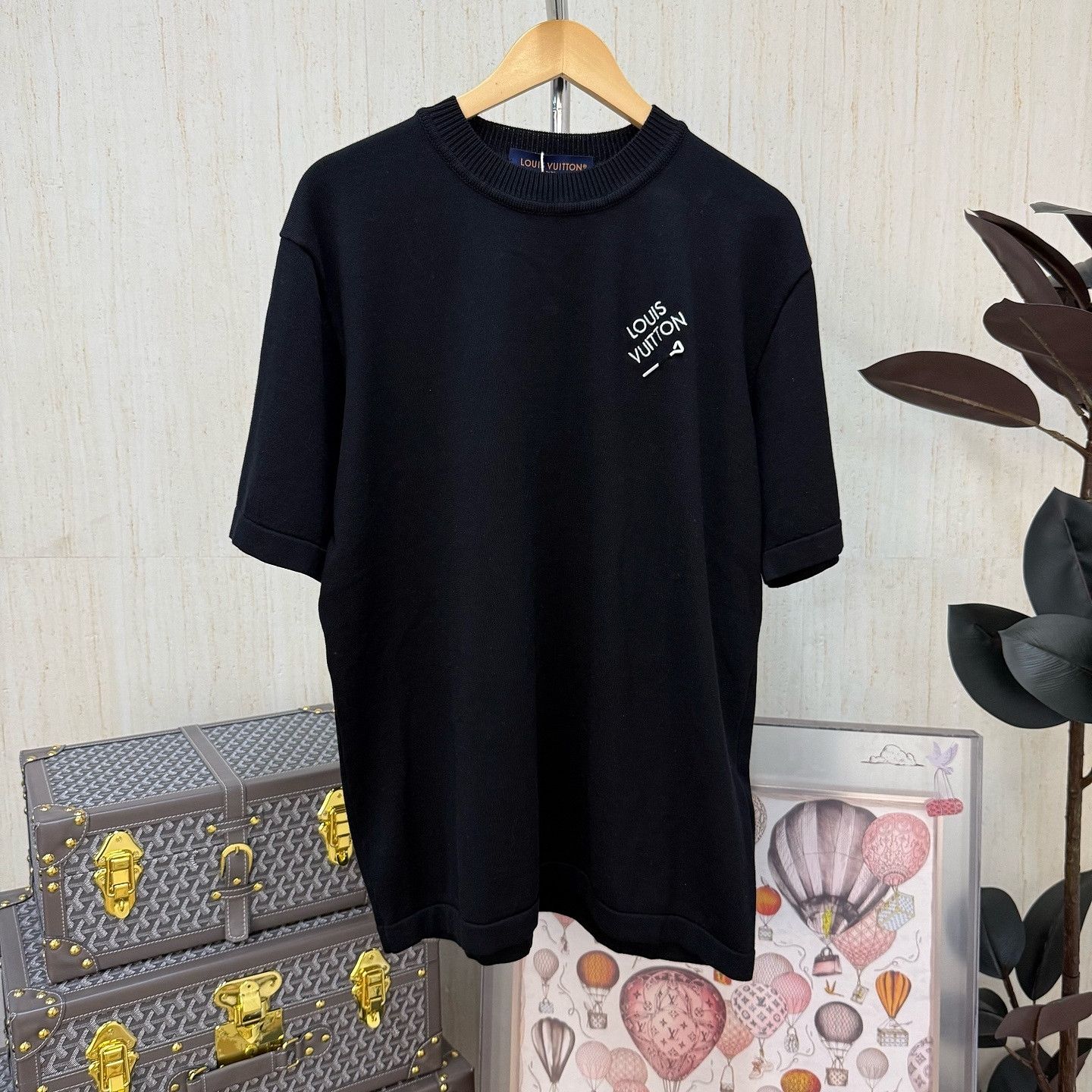 Louis Vuitton Louis Vuitton Embroidered Logo T-Shirt Size M Size US M / EU 48-50 / 2 - 1 Thumbnail