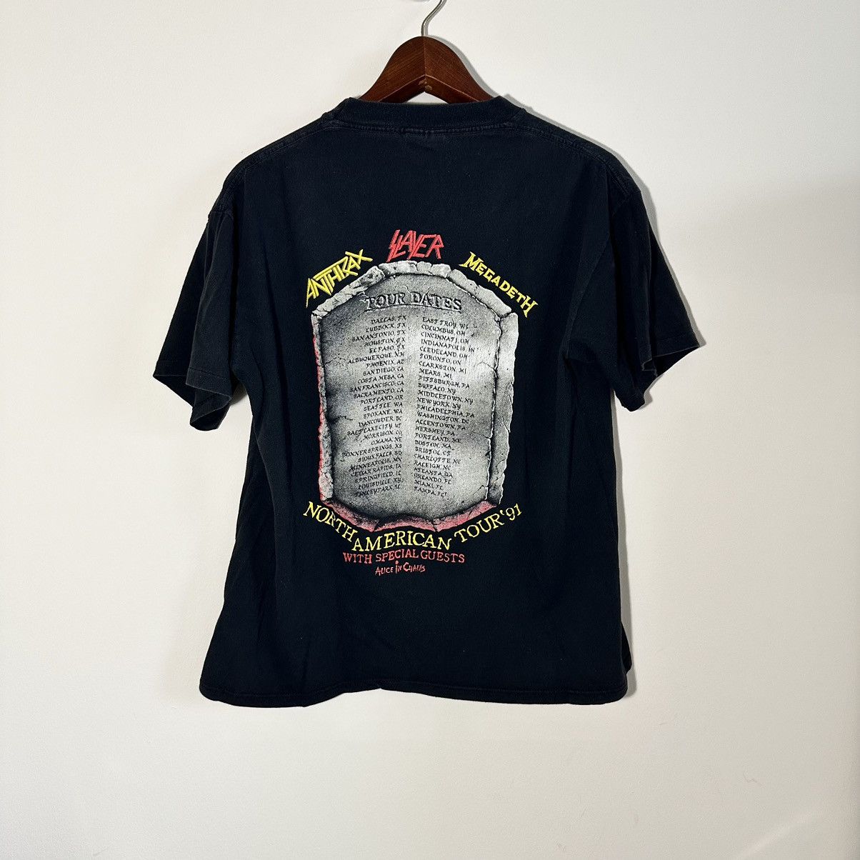 Band Tees × Vintage Vintage Clash of Titans Slayer Megadeth T-Shirt Size US L / EU 52-54 / 3 - 3 Thumbnail