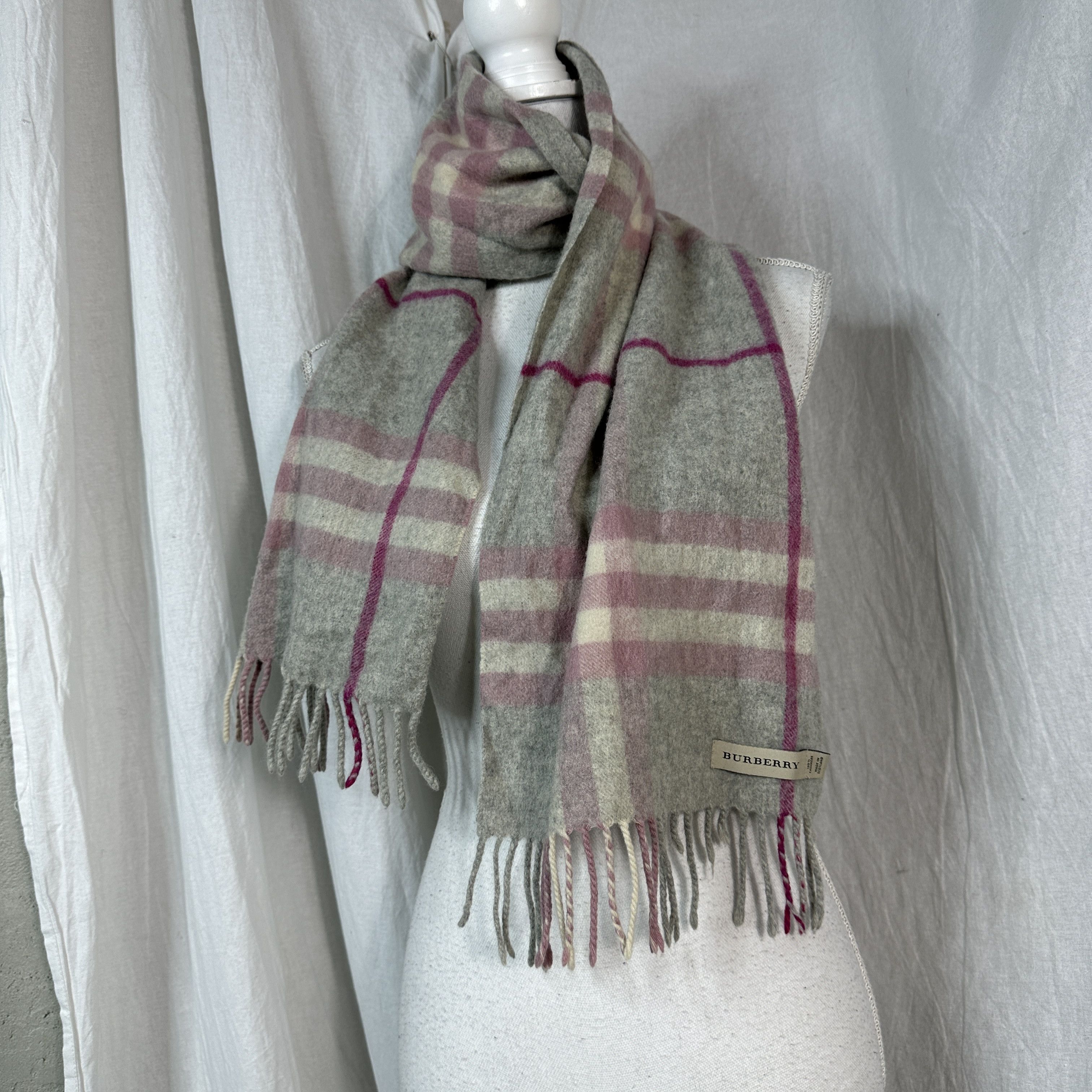 Burberry × Vintage Burberry Cashmere Scarf Size ONE SIZE - 2 Thumbnail