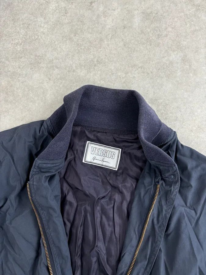 Vintage 2000s Gianni Versace Versus Navy Minimalist Light Bomber Jacket Size US S / EU 44-46 / 1 - 8 Thumbnail