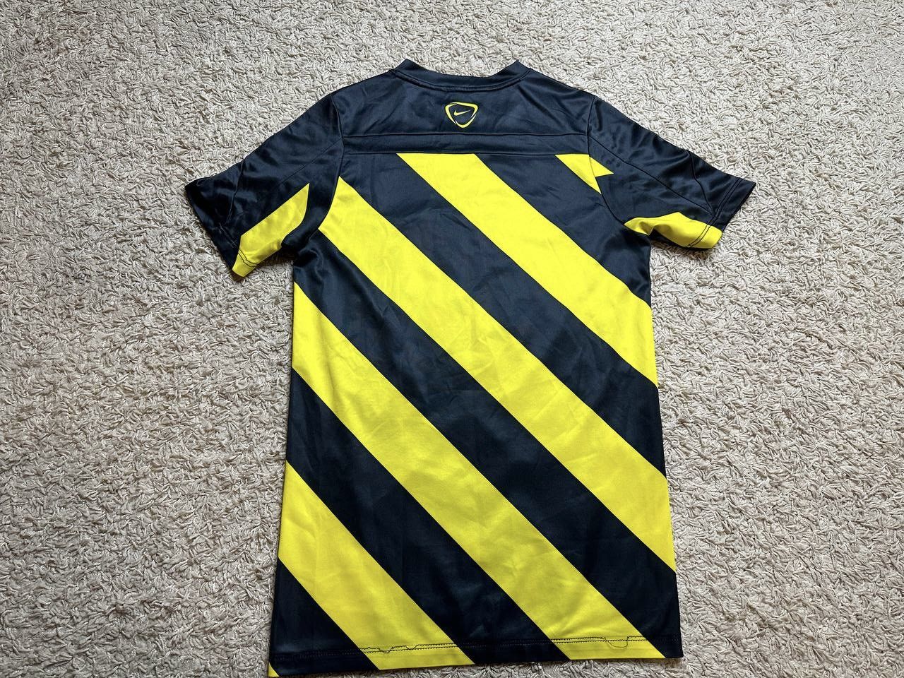 Vintage Barcelona Vintage 2013 Training Jersey Size US S / EU 44-46 / 1 - 2 Thumbnail