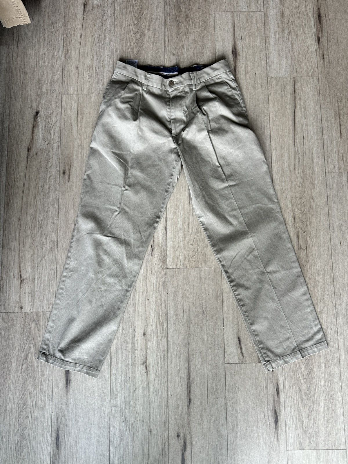 Dockers Relaxed Fit Pleated Dockers Trousers Size US 32 / EU 48 - 1 Thumbnail
