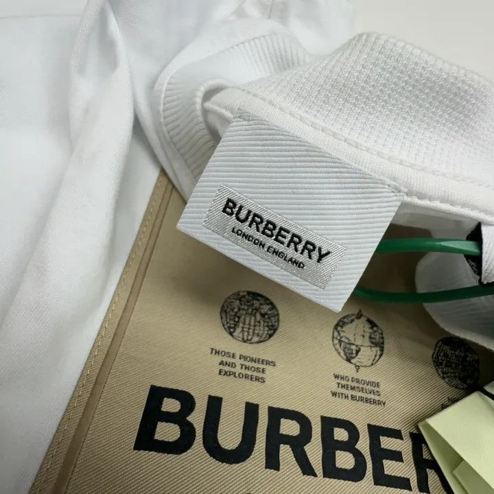 Burberry Burberry Burberry Color-Blocked Logo Crew Neck T-Shirt-250 Size US M / EU 48-50 / 2 - 5 Thumbnail