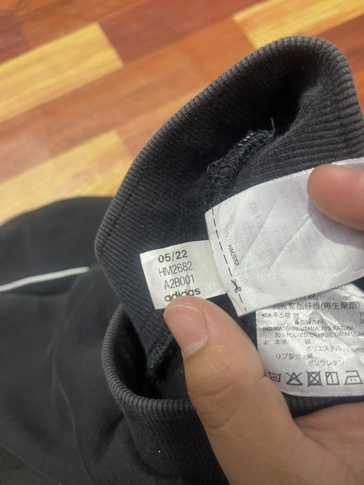 Adidas Adidas Three Stripes Side Text Jogger Pants Black Size US 30 / EU 46 - 5 Thumbnail