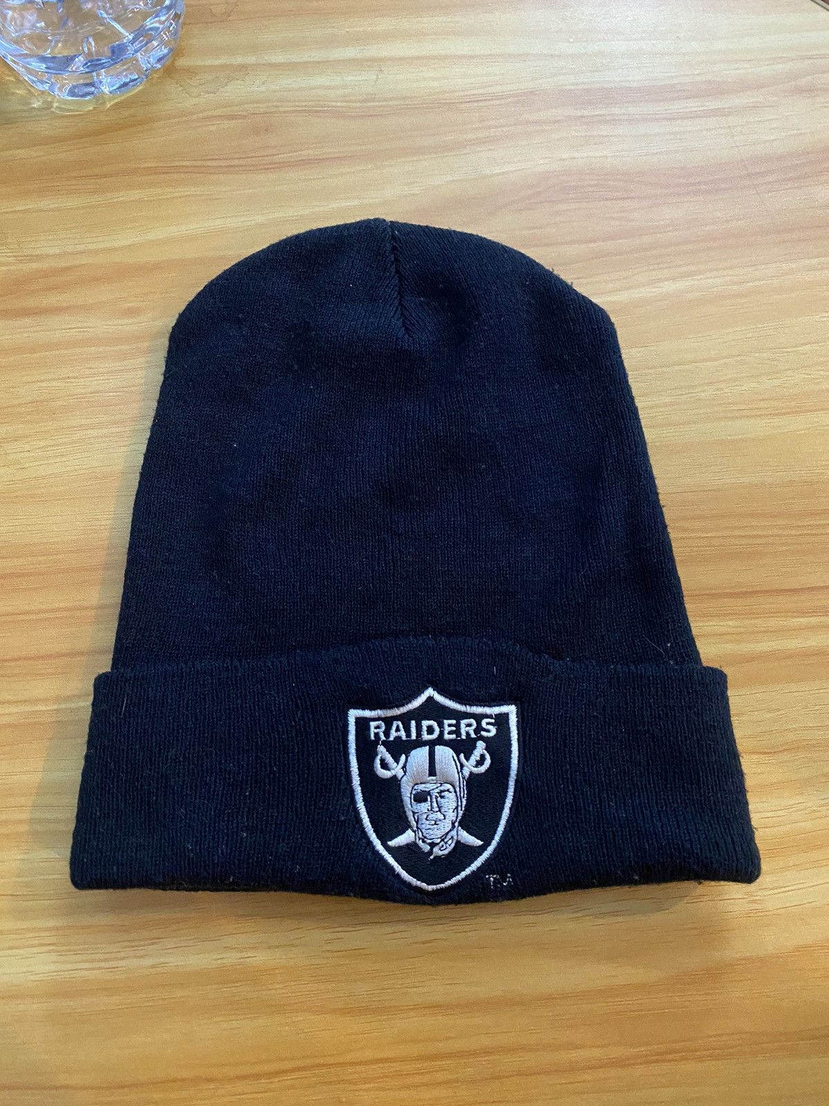 Raiders supreme beanie best sale