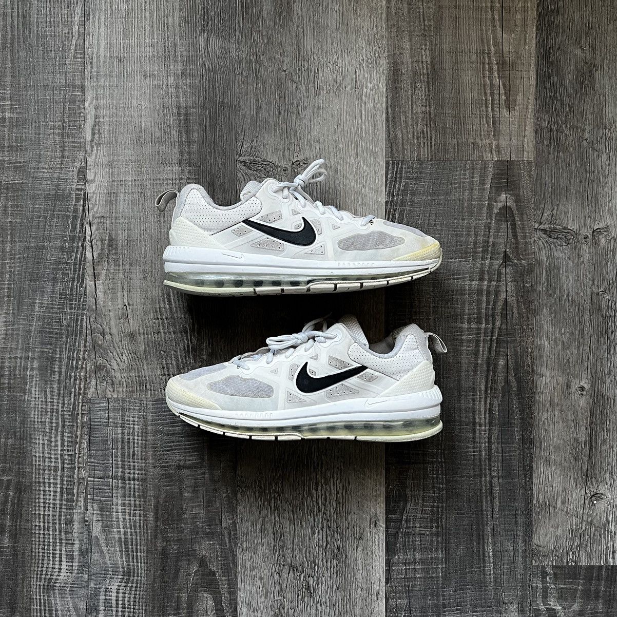 white nike genome