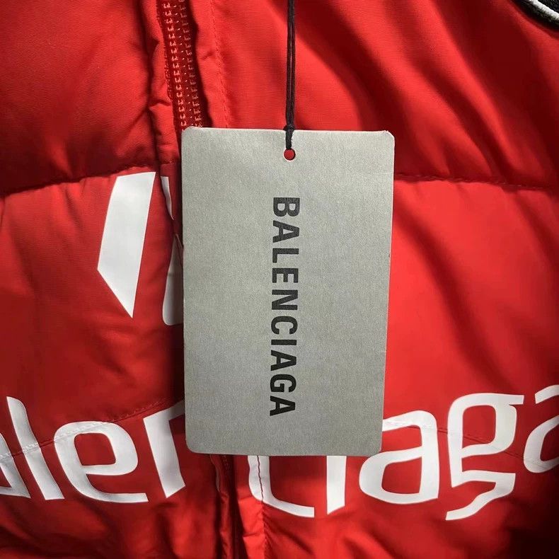 Balenciaga Balenciaga Red football printed logo down jacket 2501-Nexta Size US S / EU 44-46 / 1 - 5 Thumbnail