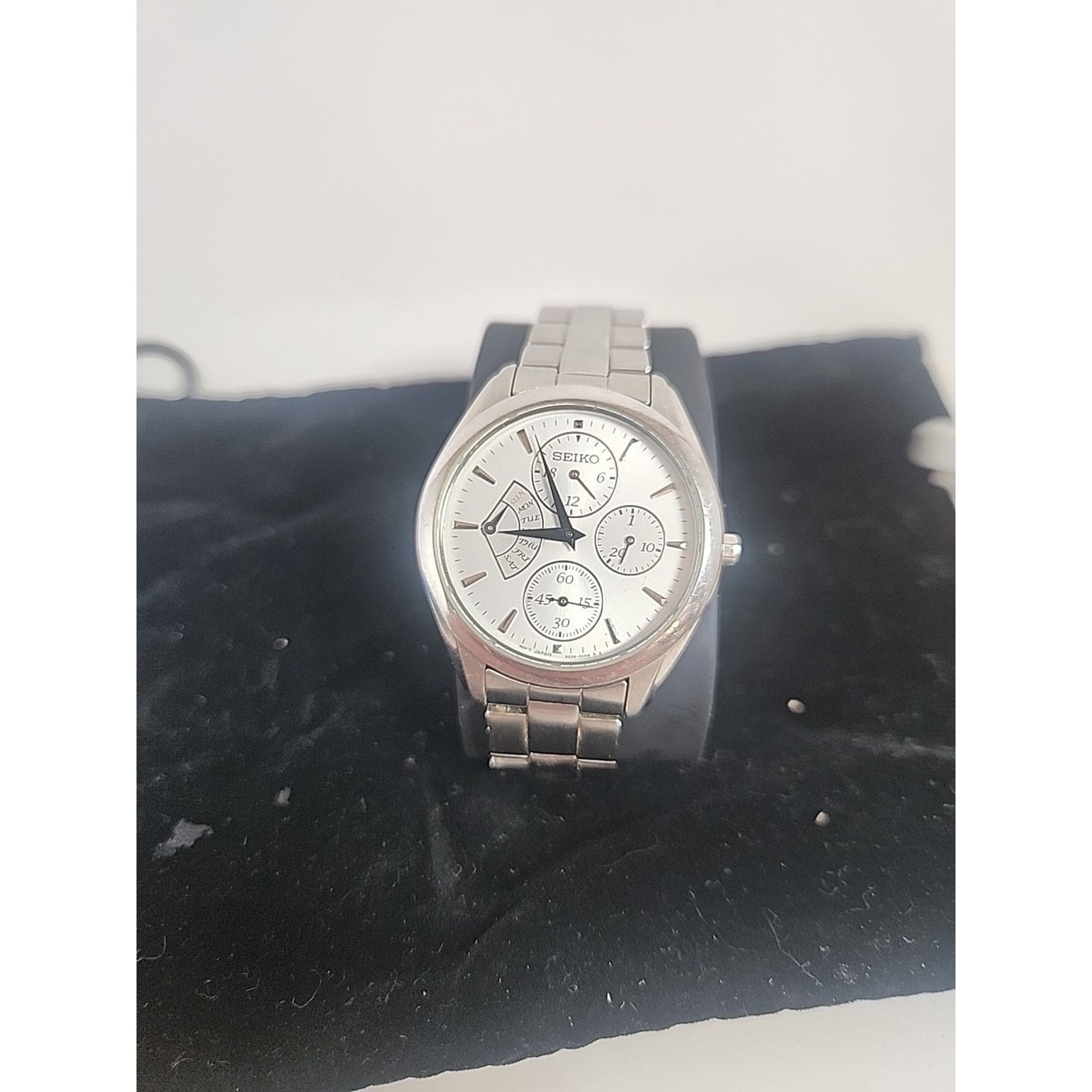 Seiko SEIKO Quartz 35MM White Dial SS Women's Watch Size ONE SIZE - 1 Thumbnail