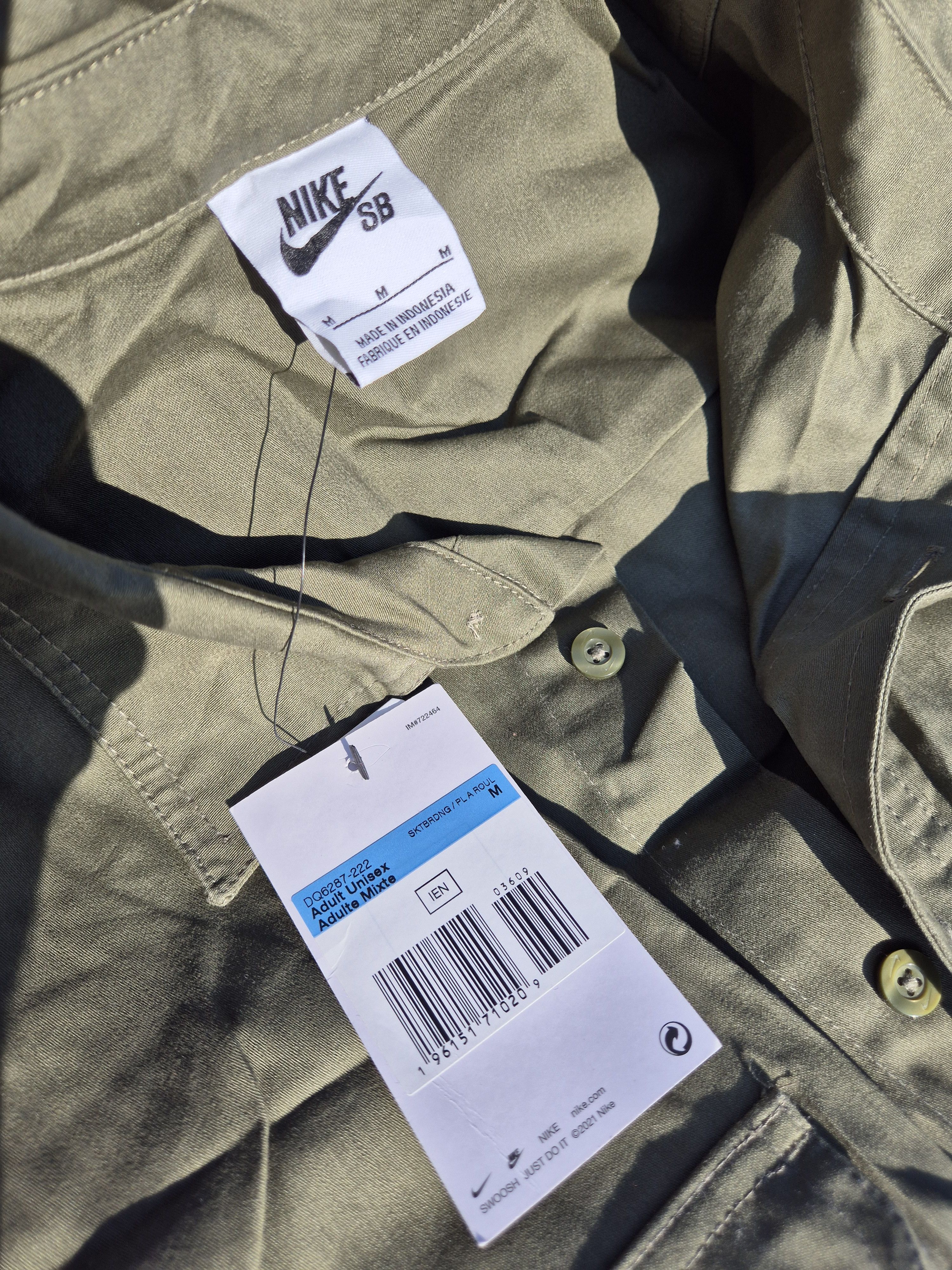 Nike SB Nike SB Tanglin Woven Skate Button-Up Long-SleeveTop Sample Size US M / EU 48-50 / 2 - 2 Thumbnail