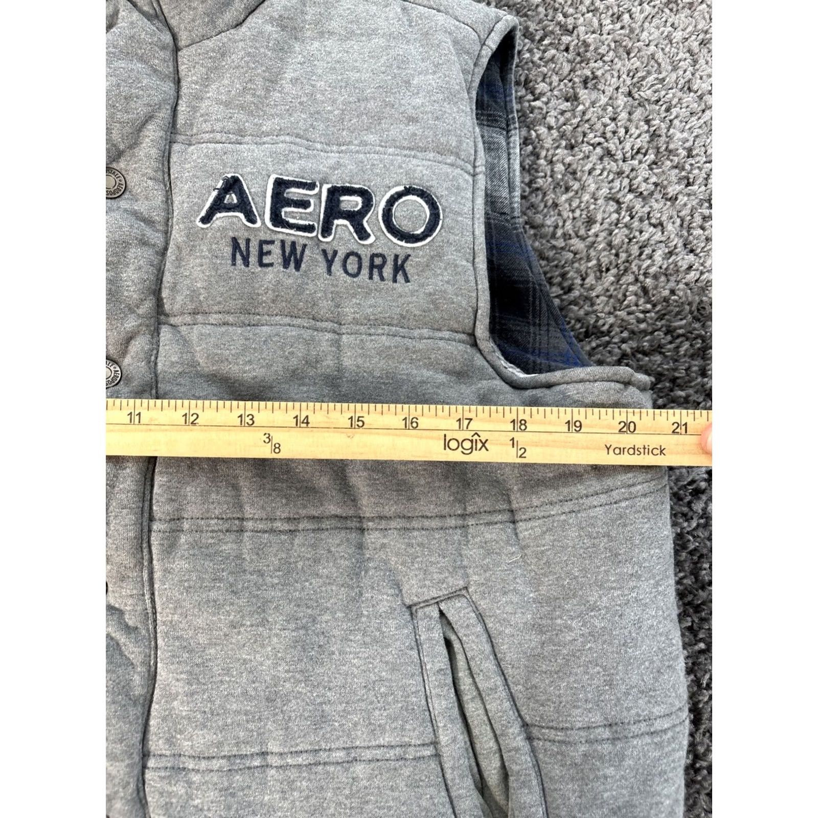 Aeropostale VINTAGE Aeropostale Puffer Vest Mens L Button New York Spell Out Y2K Vest Mens L Gray Cotton Size US L / EU 52-54 / 3 - 2 Thumbnail