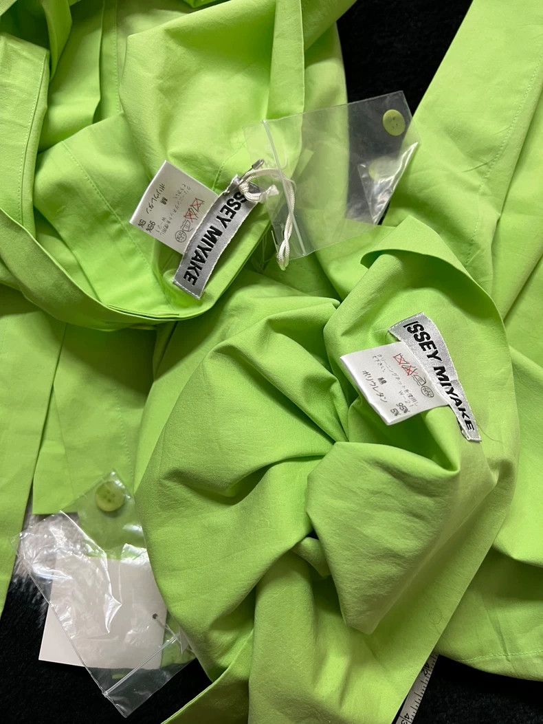 Issey Miyake Issey Miyake Fruit green short-sleeved shirt Size M / US 6-8 / IT 42-44 - 4 Thumbnail