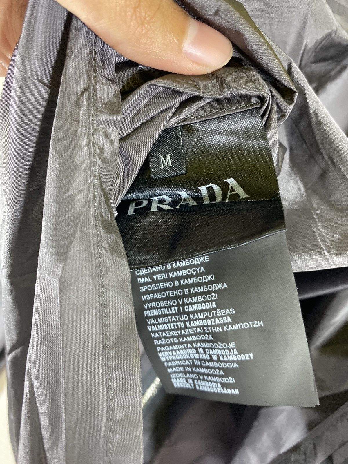 Prada shimmer nylon metal button down Size US M / EU 48-50 / 2 - 4 Thumbnail