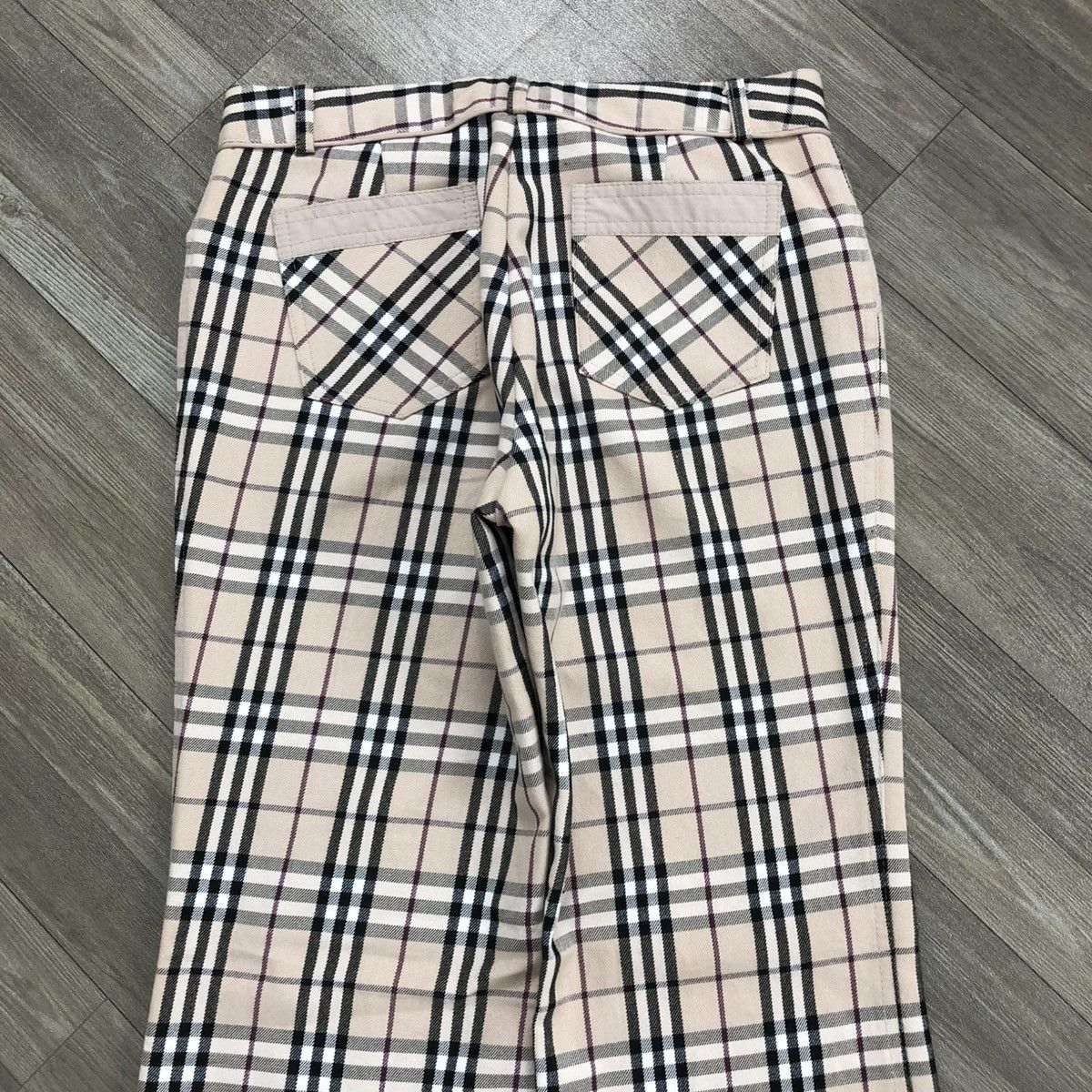 Burberry Vintage Burberry London Blue Label Nova Check Flated Pants Size US 27 - 16 Thumbnail