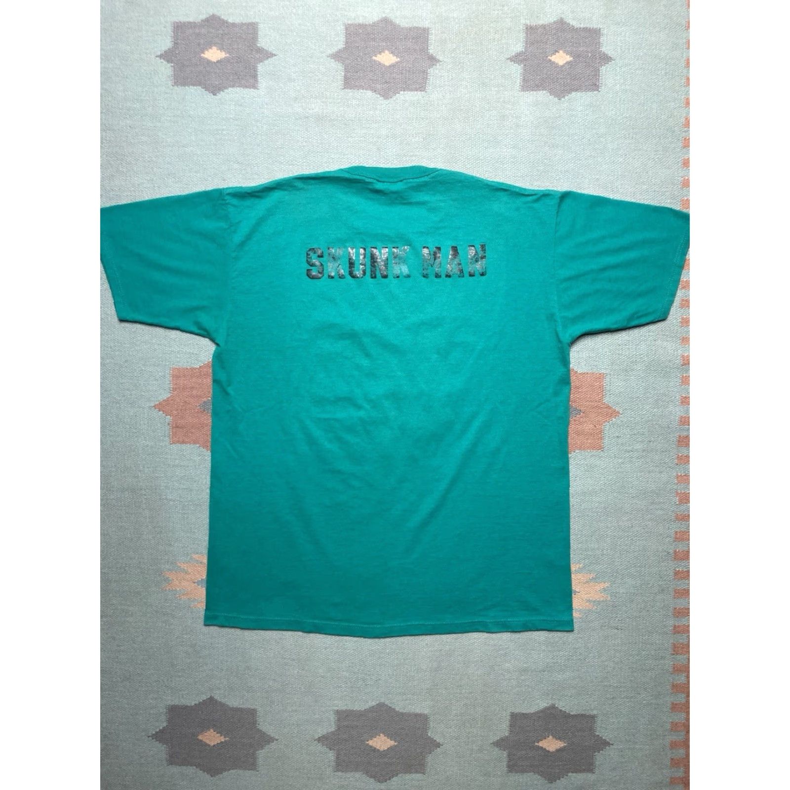 Velva Sheen VINTAGE Velva Sheen 90s T-Shirt graphic 4H camp Palmer ohio looney tunes skunk man XL Mens Blue Size US XL / EU 56 / 4 - 6 Thumbnail