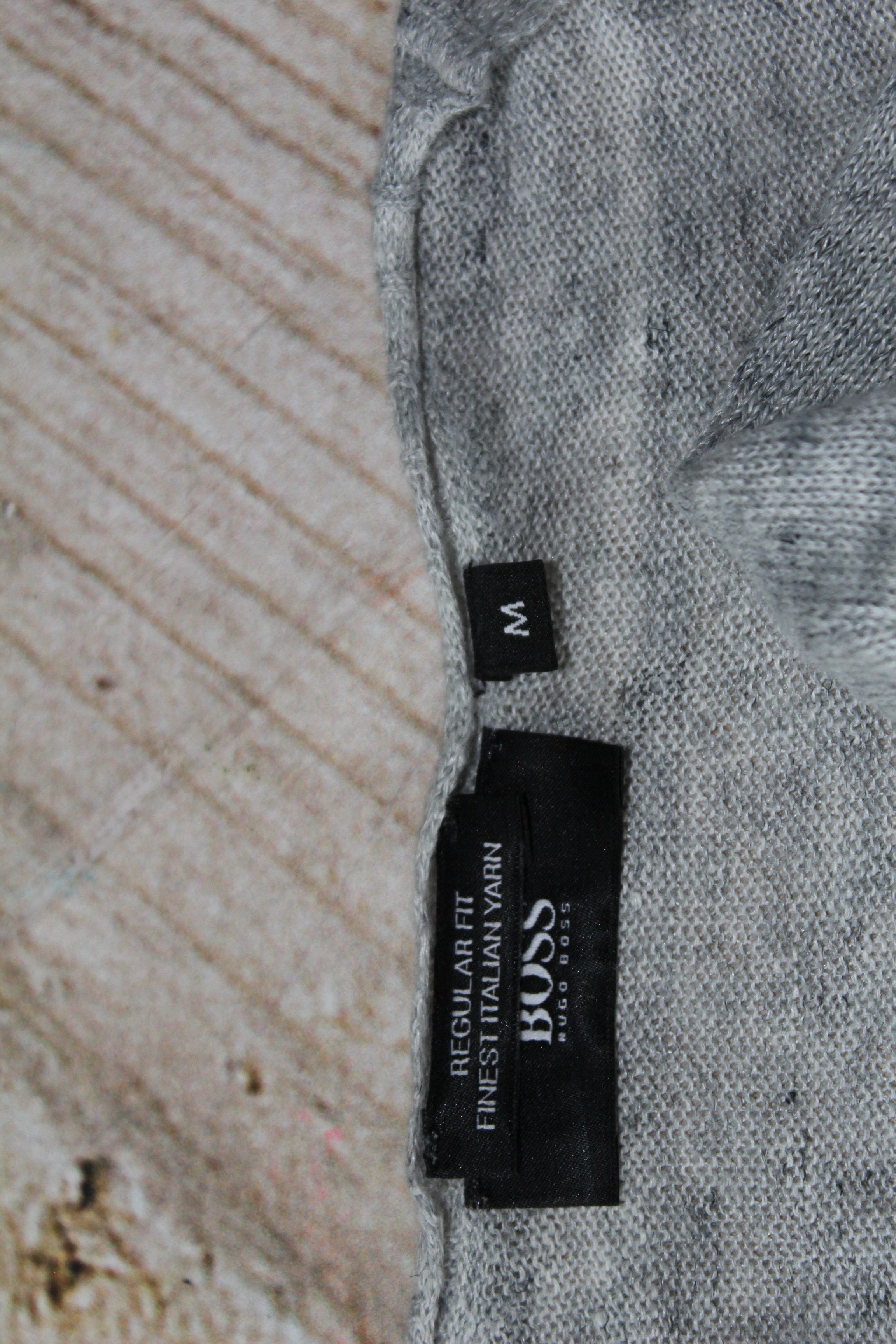 Designer Men's Hugo Boss V-Neck 100% Linen Grey Jumper Size M Size US M / EU 48-50 / 2 - 7 Thumbnail