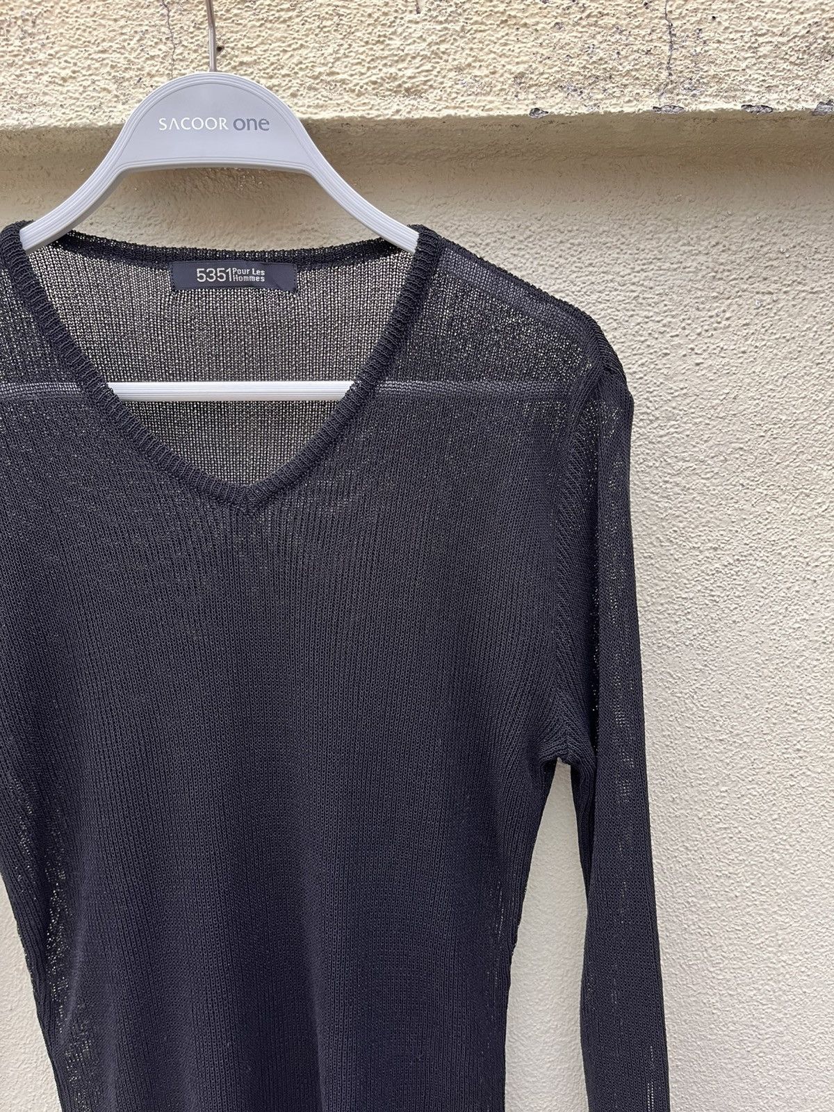 5351 POUR LES HOMMES Black Longsleeve mesh top Size US L / EU 52-54 / 3 - 4 Thumbnail