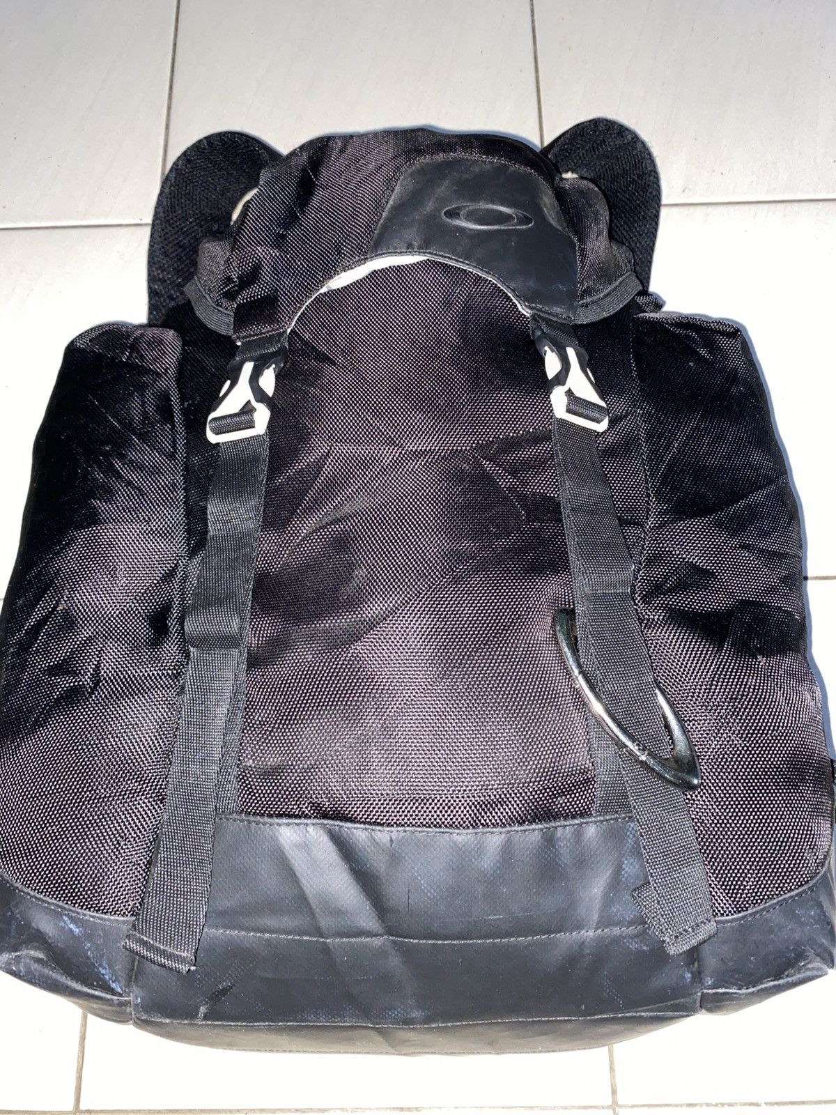 Oakley × Vintage Y2K Oakley Backpack Size ONE SIZE - 3 Thumbnail