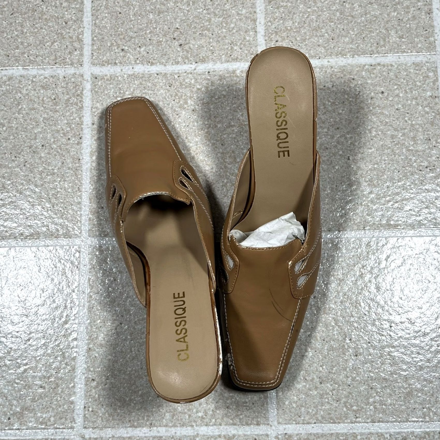 Vintage Classique Slingback Heel Women Beige Faux Leather Size 7.5 8? (Note: Original specifies US Shoe Size 7.5; use consistent sizing) Size US 8 / IT 38 - 5 Thumbnail