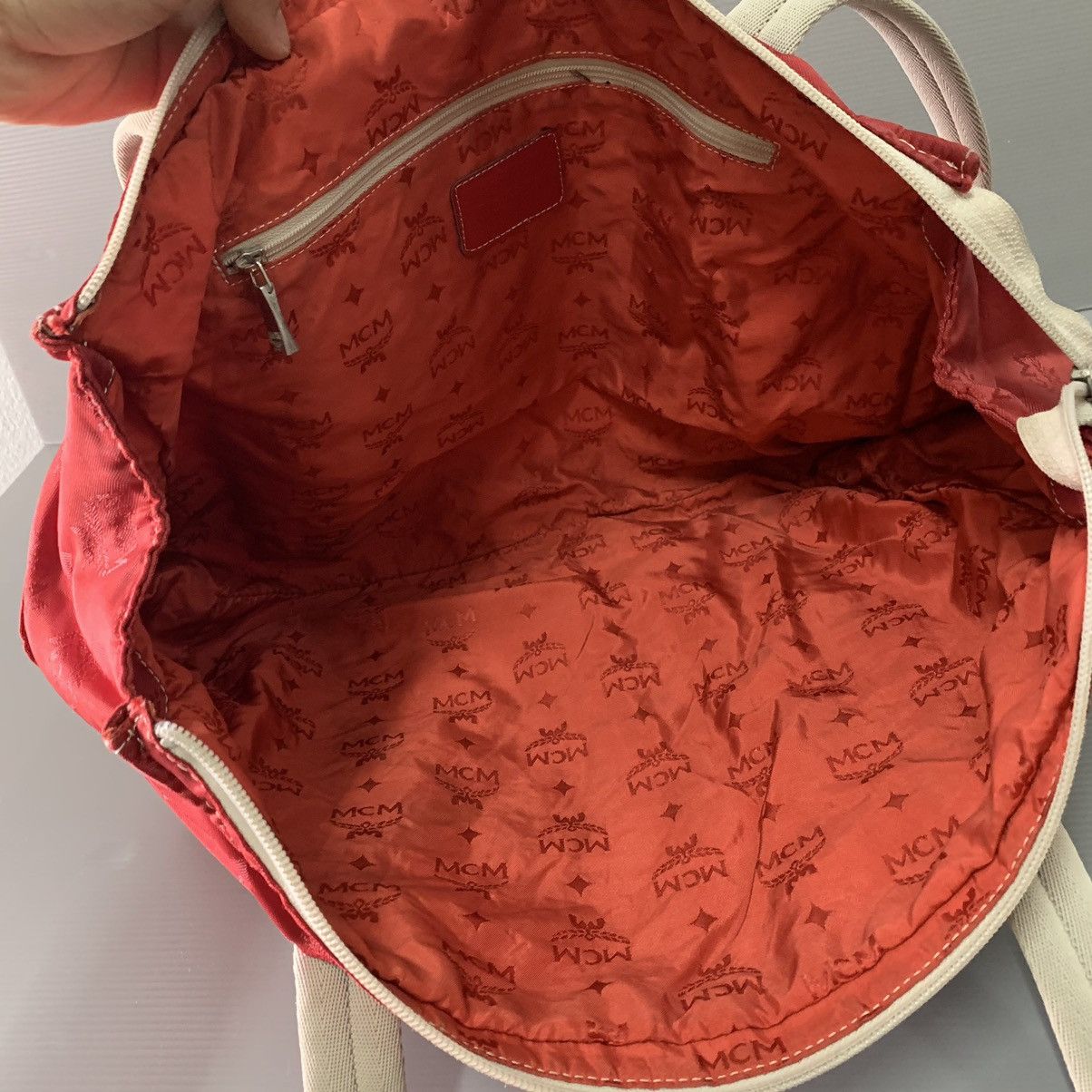 MCM MCM Red Large Shoulder Bag Size ONE SIZE - 11 Thumbnail