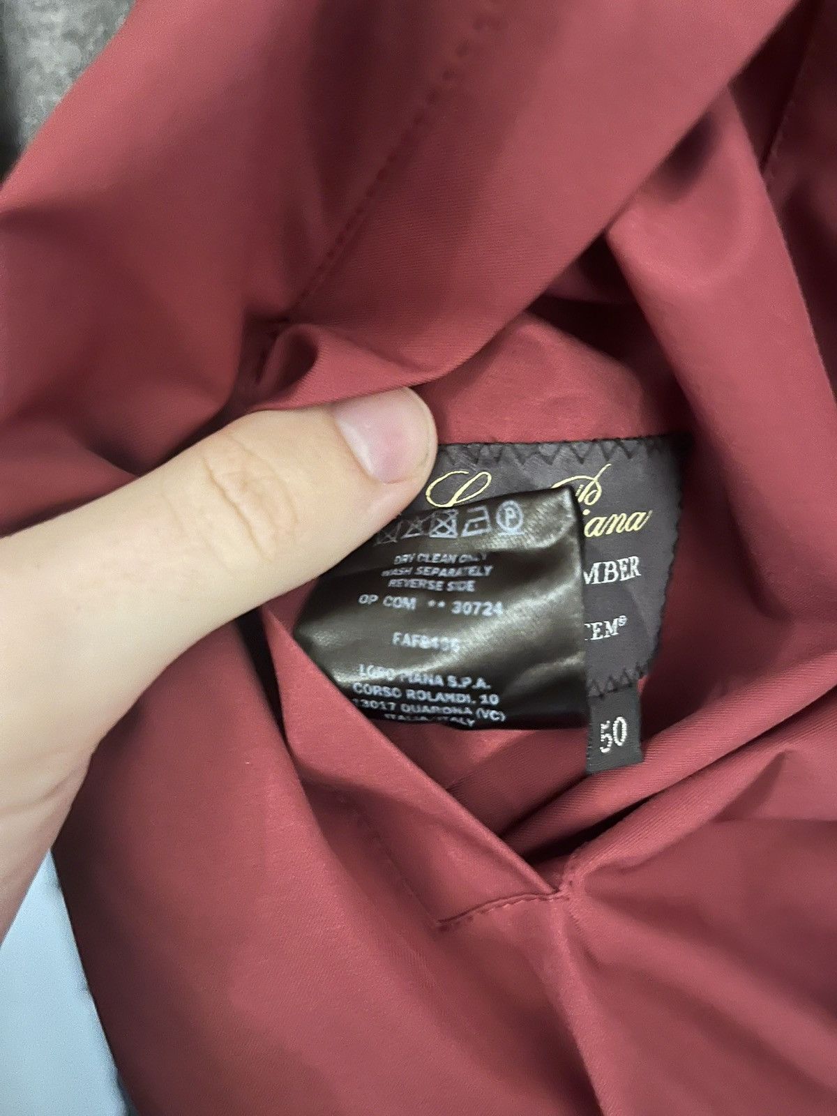 Loro Piana Loro piana burgundy cashmere reversible bomber size 50/m Size US M / EU 48-50 / 2 - 5 Thumbnail