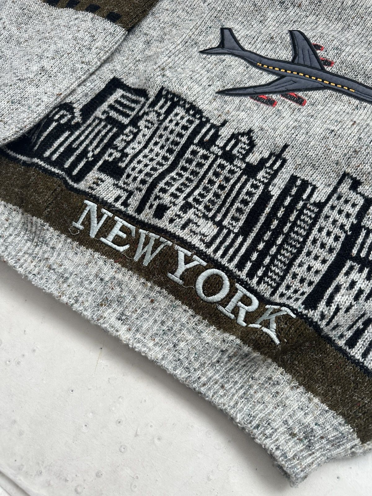 Japanese Brand × Vintage 90s Vintage New York embroided plane knit sweater Size US M / EU 48-50 / 2 - 3 Thumbnail