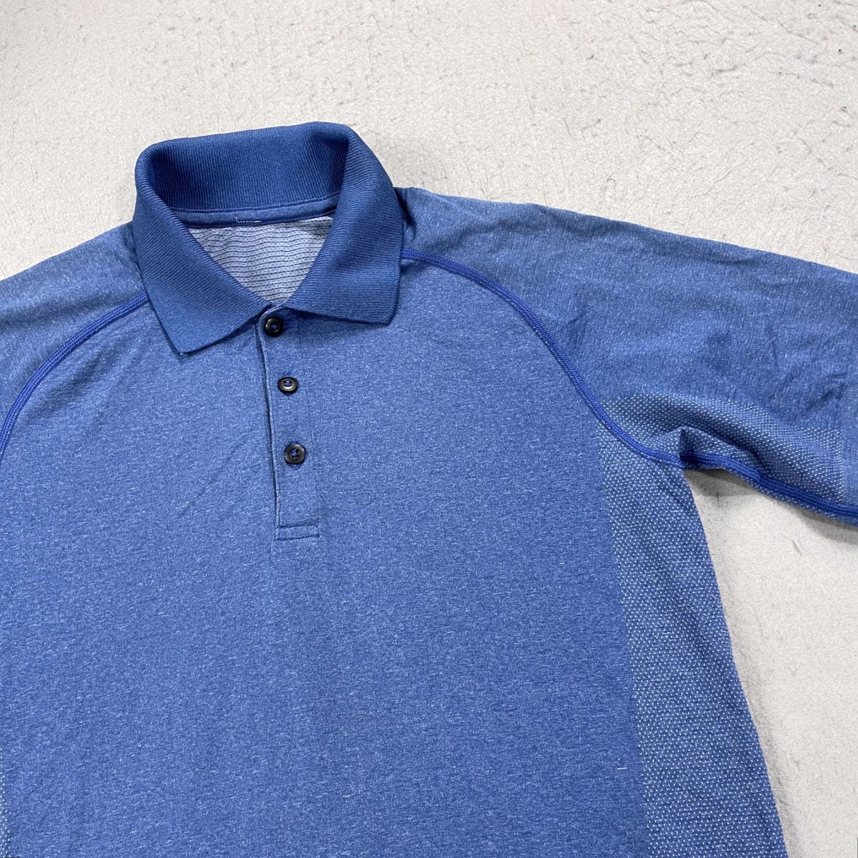 Lululemon Lululemon Polo Shirt Mens Small Blue Metal Vent Performance Golf Active Gym Logo Polo Shirt Mens S Blue Lululemon Metal Vent Golf Activewear Logo Size US S / EU 44-46 / 1 - 3 Thumbnail