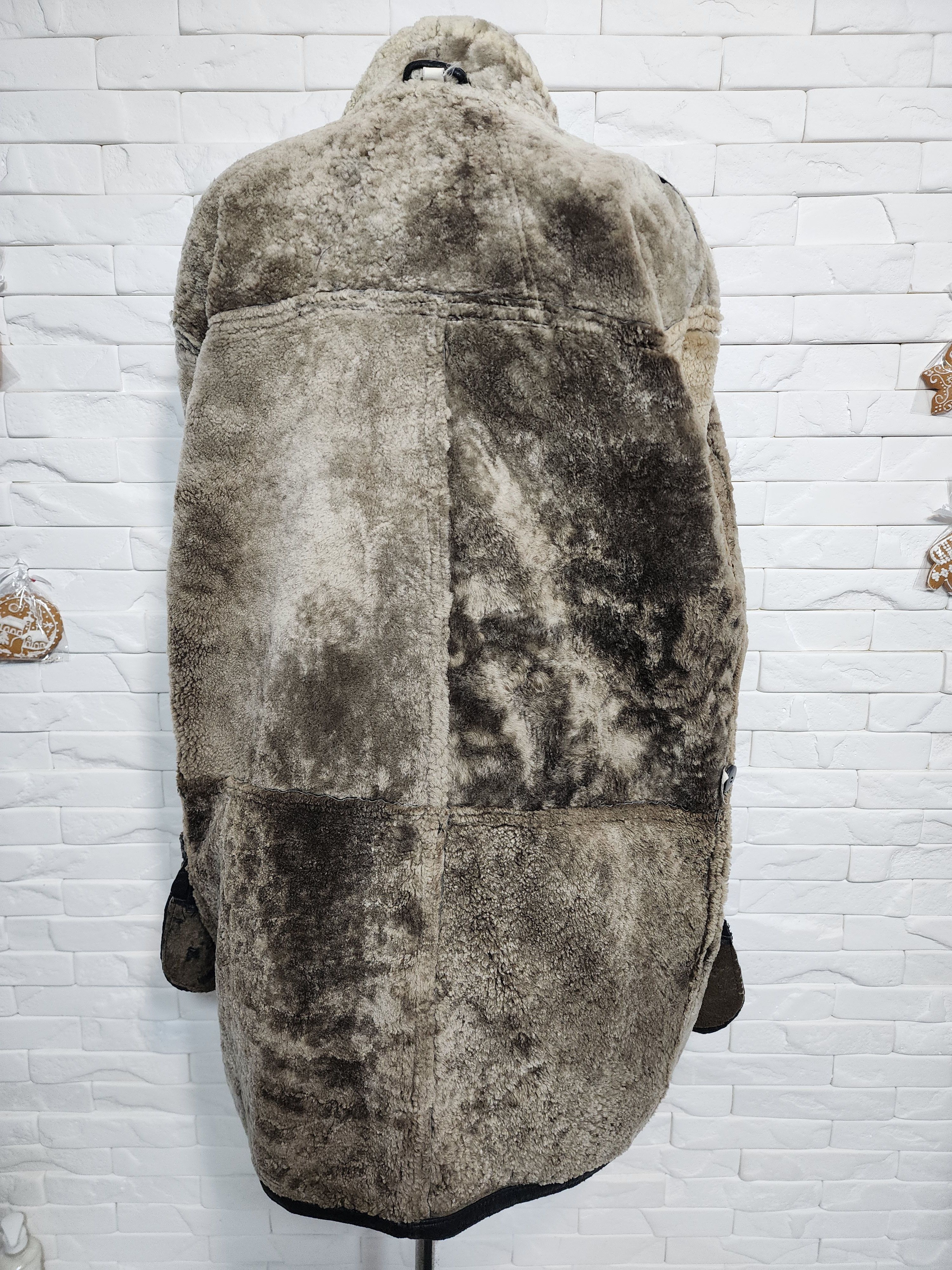 Furla Black Sheepskin Coat: Fur Collar, Button Front Size US L / EU 52-54 / 3 - 7 Thumbnail