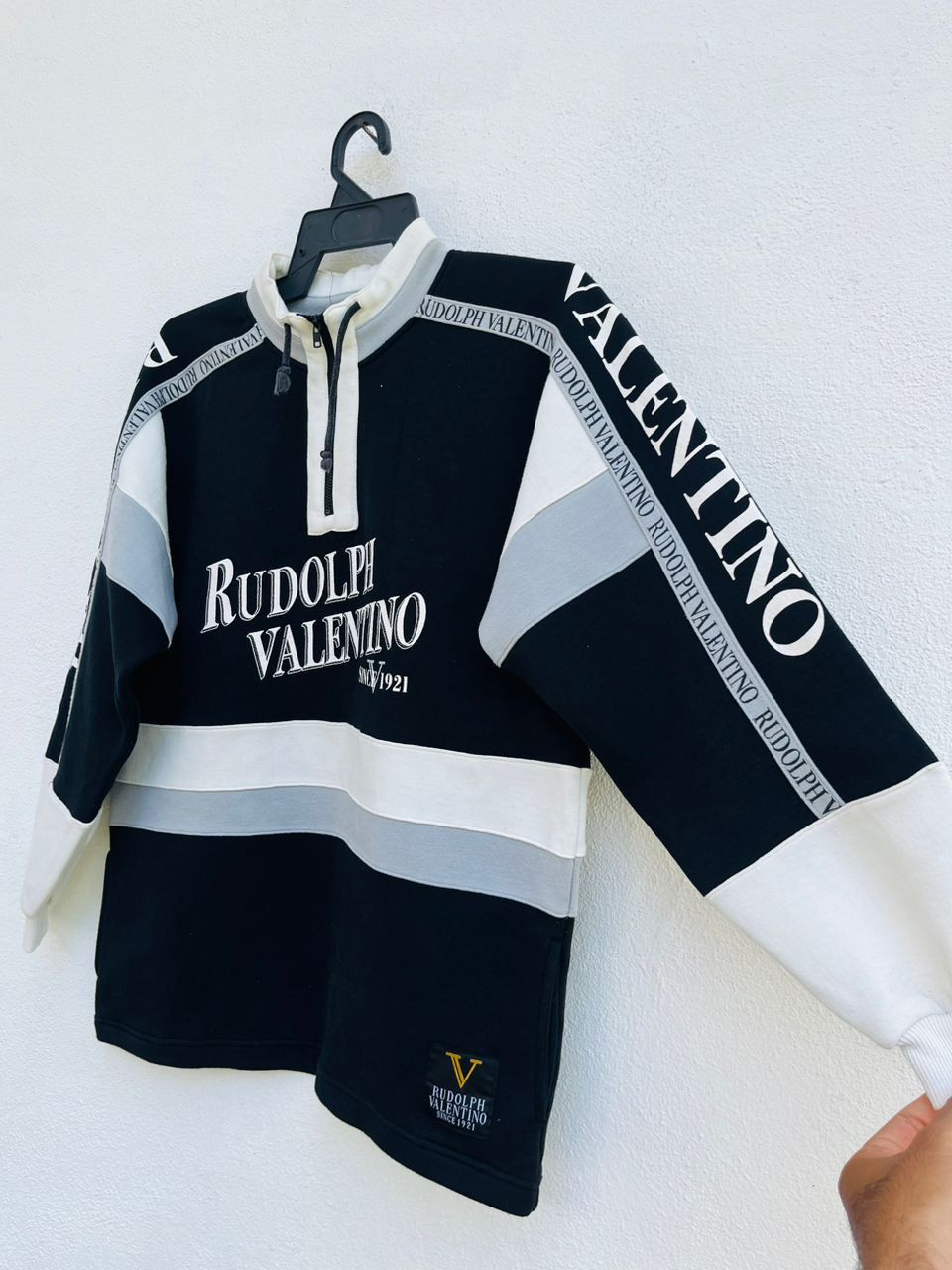 Valentino Vintage Valentino Italian Designer Fashion Style Size US M / EU 48-50 / 2 - 7 Thumbnail