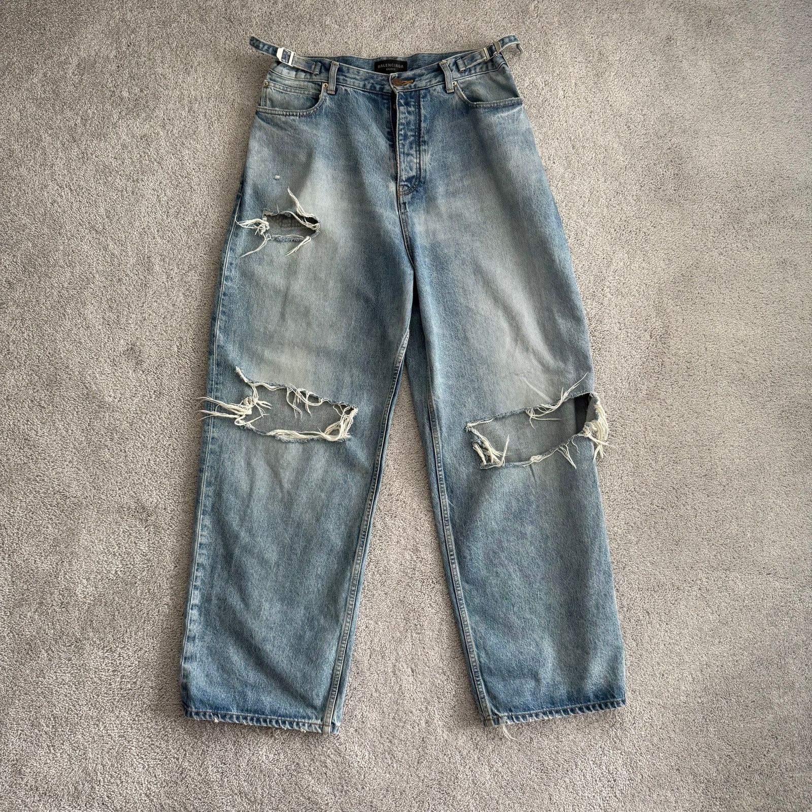 パンツ BALENCIAGA Destroyed Skater Jeans blue S Buy Balenciaga Destroyed Skater Blue Jeans Online at Groupie