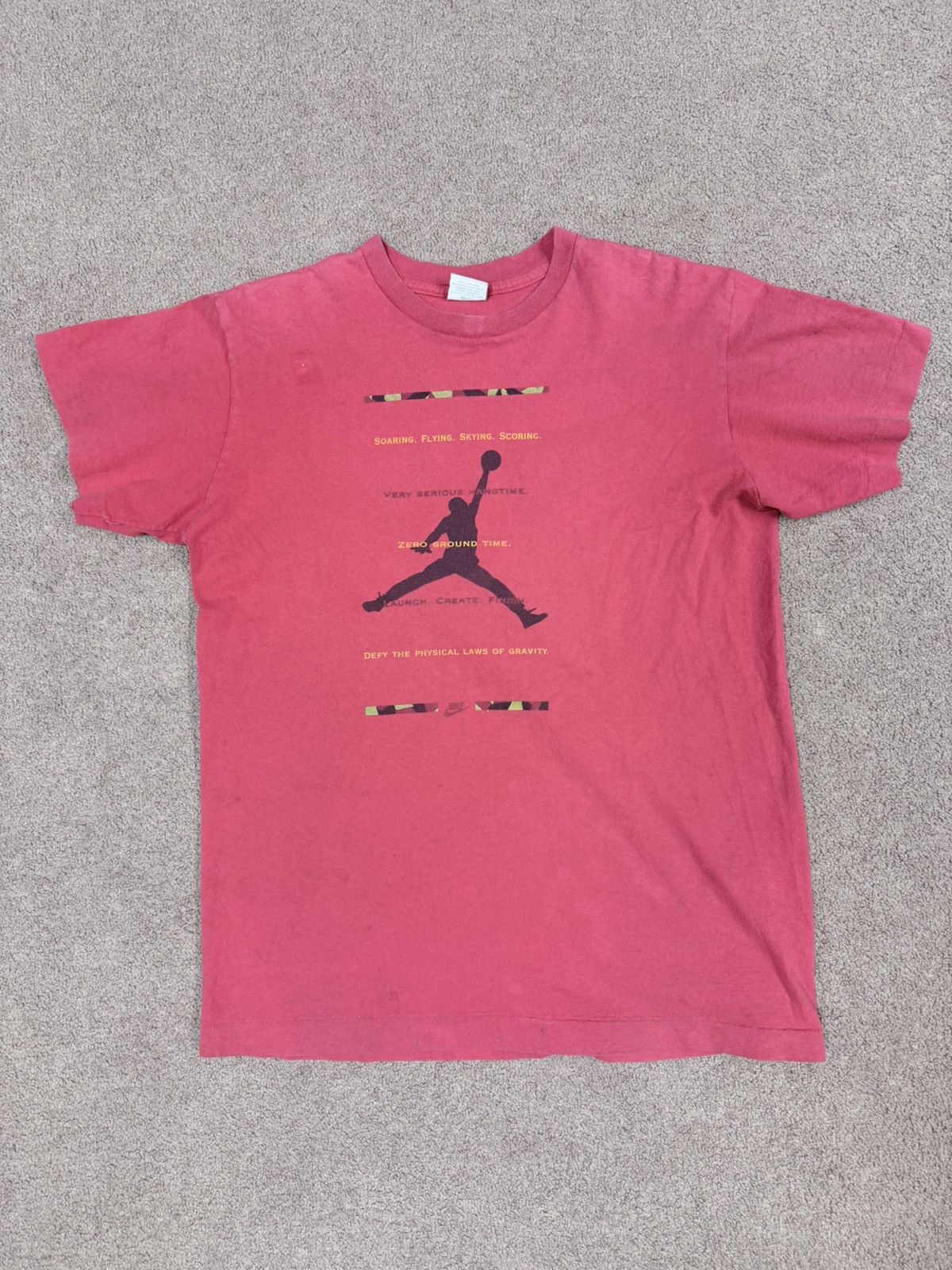 Nike Vintage 90’s Nike Air Jordan "Defy the Laws of Gravity" tee Size US XL / EU 56 / 4 - 1 Thumbnail