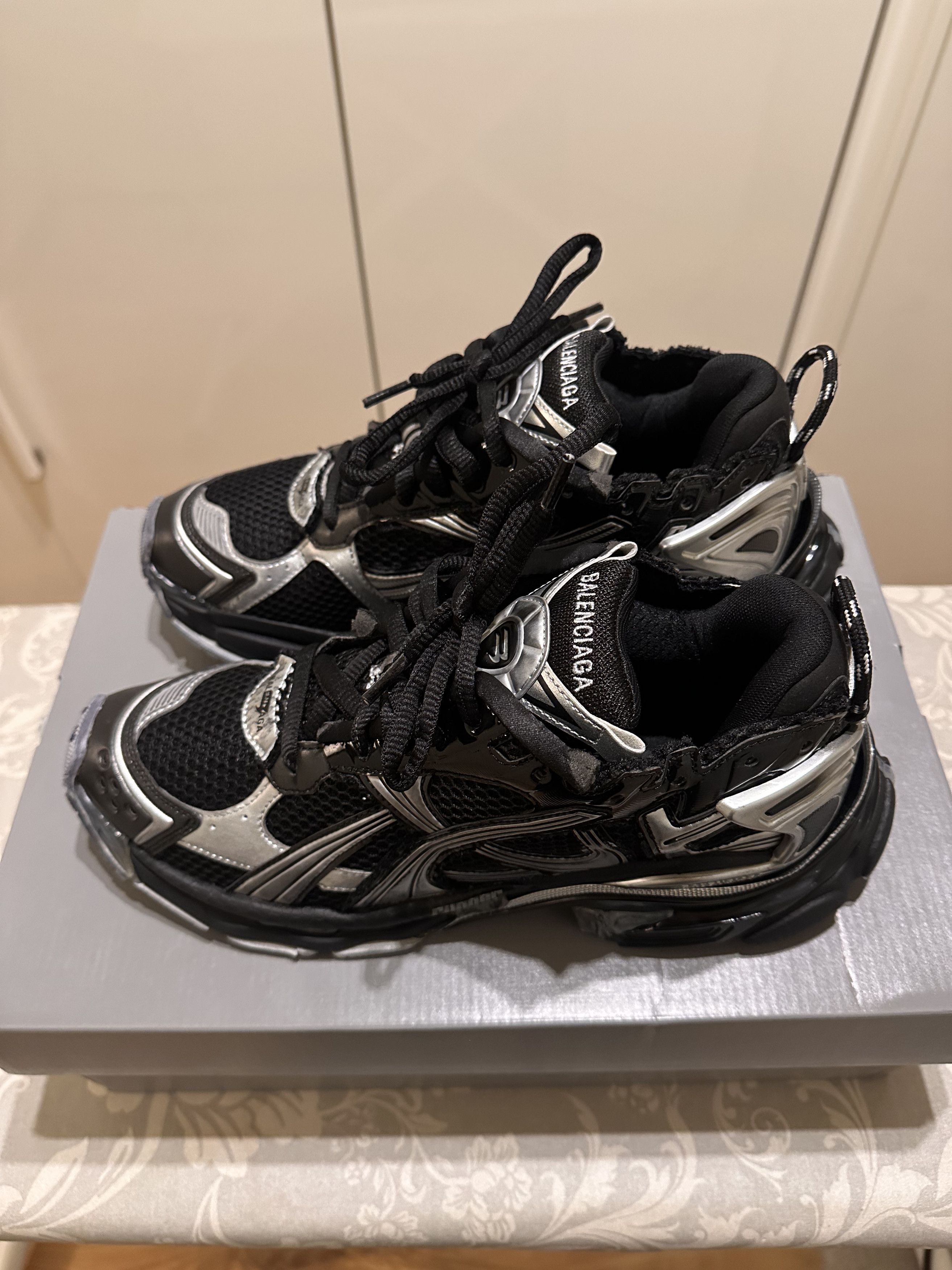 Balenciaga Balenciaga Runner Sneaker – Black / Silver (Size 43) Size US 10 / EU 43 - 2 Thumbnail