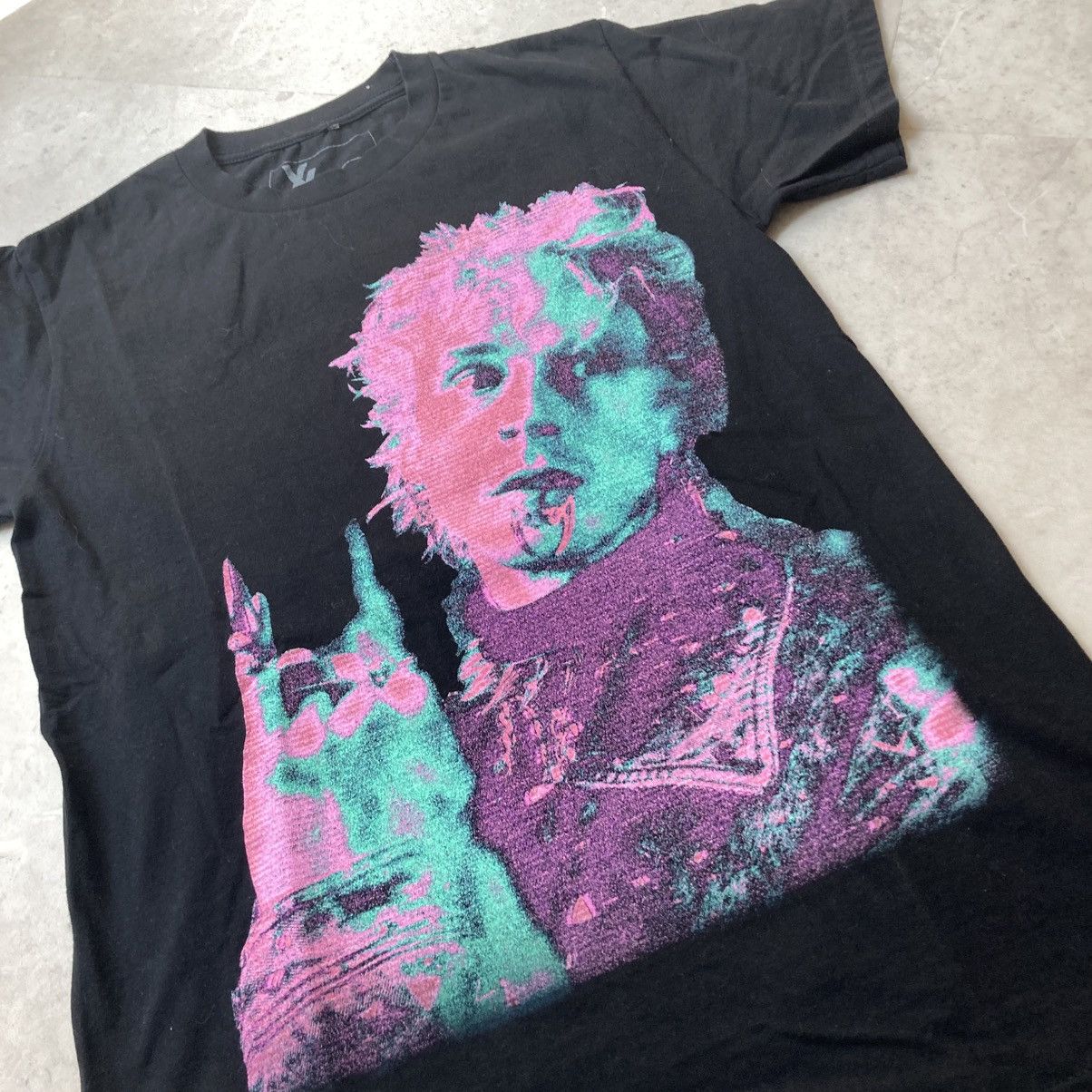 Rap Tees machine gun kelly mainstream sellout tour hip hop emo tee Size US S / EU 44-46 / 1 - 2 Thumbnail