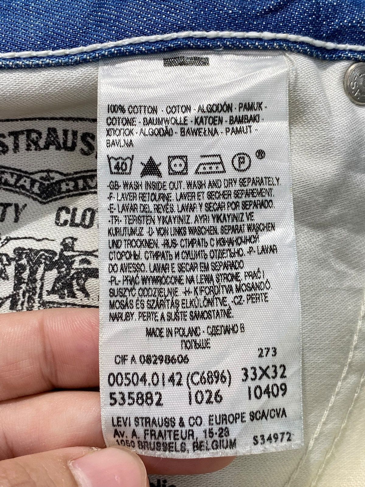Levi's Levi’s Blue Wash Style Loose Jeans Size US 34 / EU 50 - 14 Thumbnail