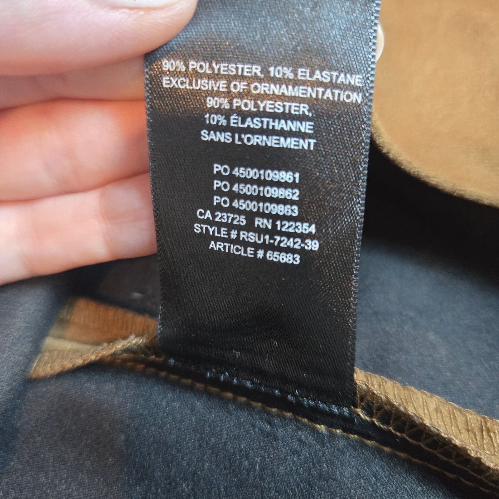 Aritzia Aritizia Babaton faux suede A line skirt sz 6 Size 27" / US 4 / IT 40 - 6 Thumbnail