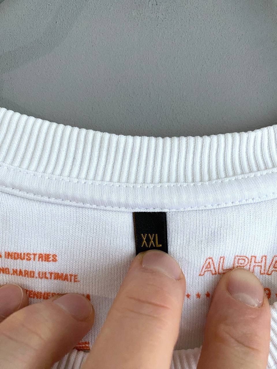 Alpha Industries Alpha Industries Men's White Cotton Sweatshirt, Size XXL Size US XXL / EU 58 / 5 - 11 Thumbnail