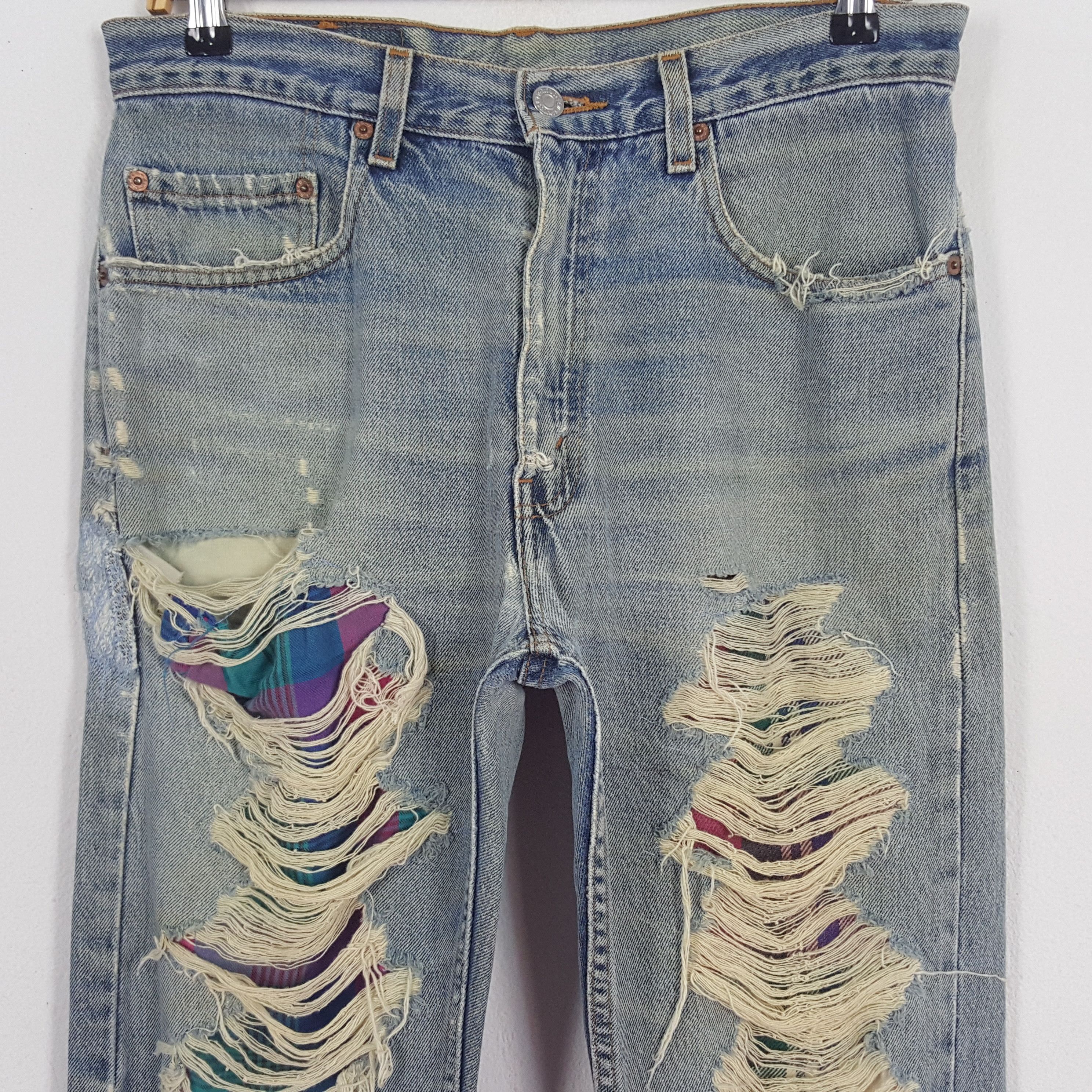 If Six Was Nine × Levi's × Vintage Vintage Levi's American Style Distressed Denim Jeans Size US 32 / EU 48 - 2 Thumbnail