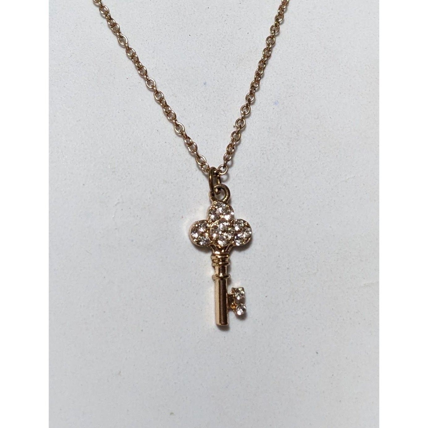 Other Minimalist Glam Gold Rhinestone Key Necklace Size ONE SIZE - 7 Thumbnail