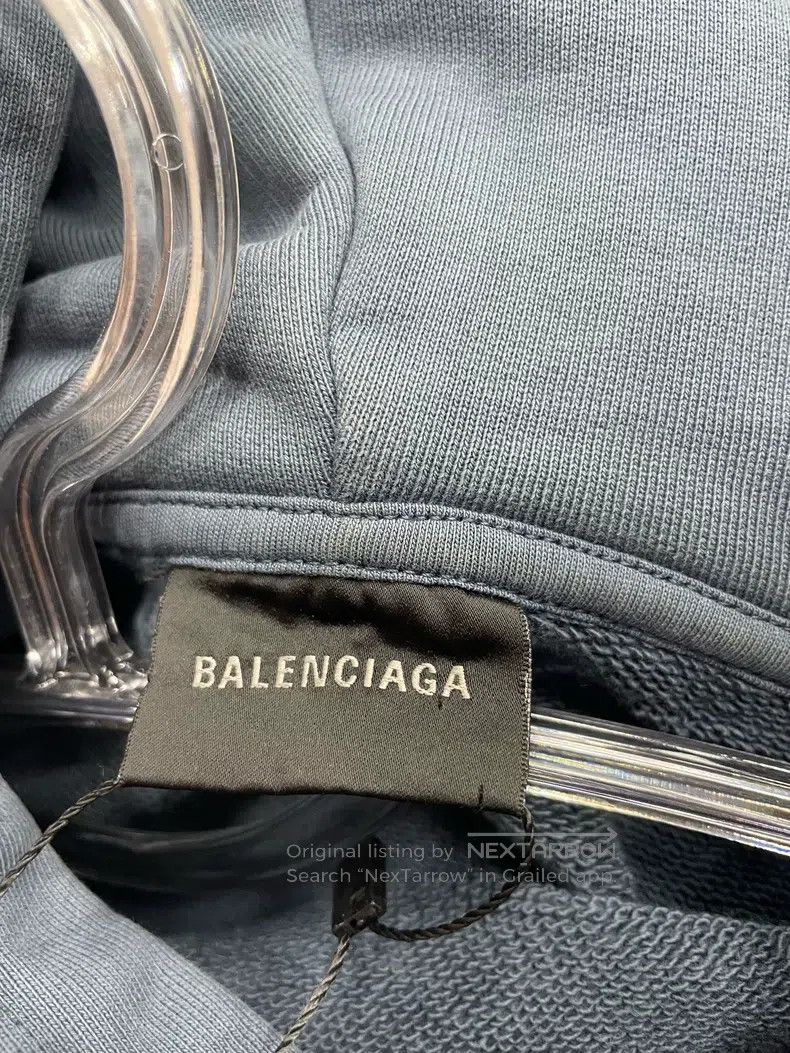 Balenciaga Balenciaga Small Logo Embroidered Hoodie Size US XL / EU 56 / 4 - 5 Thumbnail
