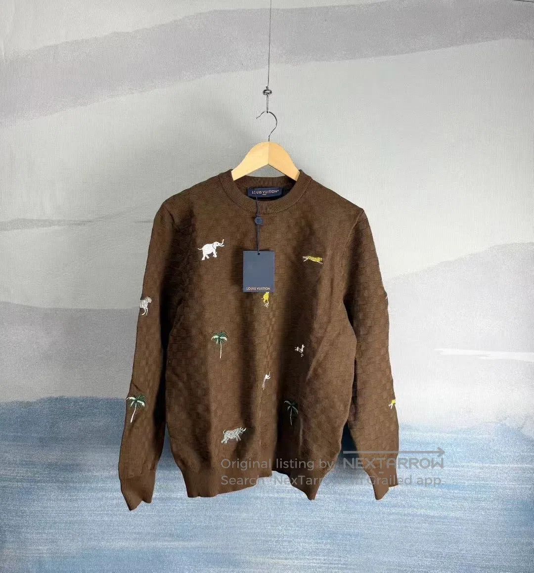 Louis Vuitton Louis Vuitton Brown Animal Embroidery Checkerboard Sweater Size S / US 4 / IT 40 - 1 Thumbnail
