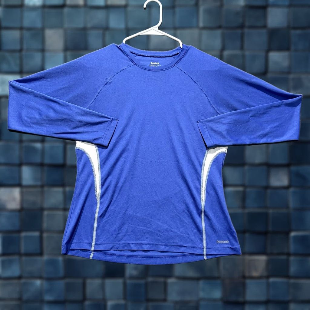Reebok Reebok Shirt Womens Large Blue Long Sleeve Athletic Play Dry Performance EUC Size L / US 10 / IT 46 - 1 Thumbnail