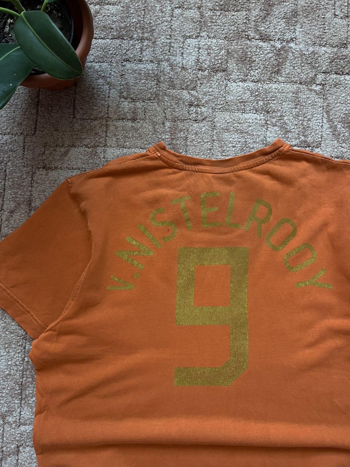 Nike Vintage Nike 00's Netherlands #9 V. Nistelrooy T-shirt Size US S / EU 44-46 / 1 - 6 Thumbnail